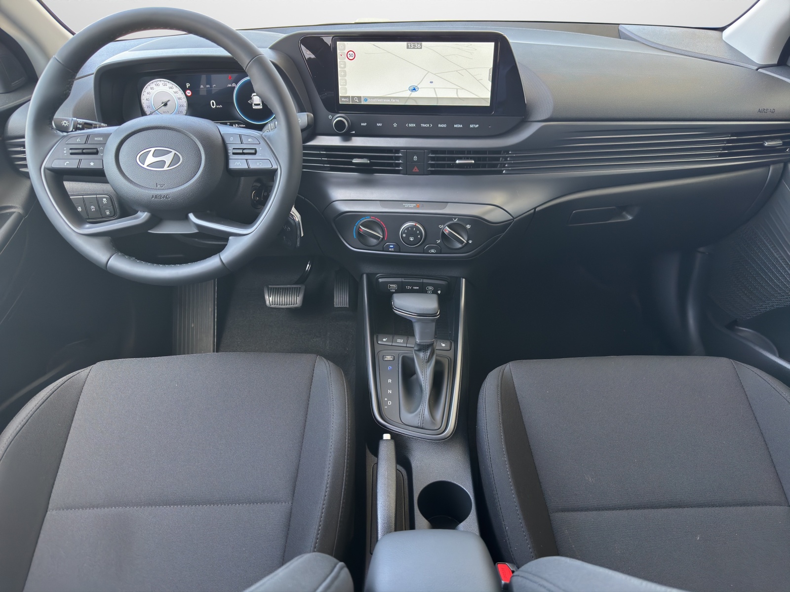 HYUNDAI i20 1.0 T-GDi Amplia-image-6