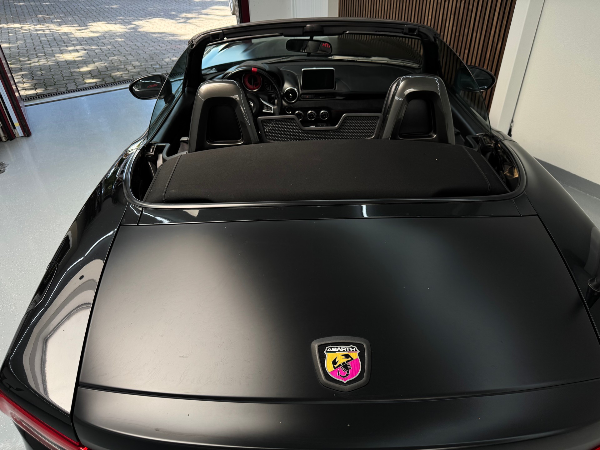 FIAT 124 Spider 1.4 TB Abarth-image-7