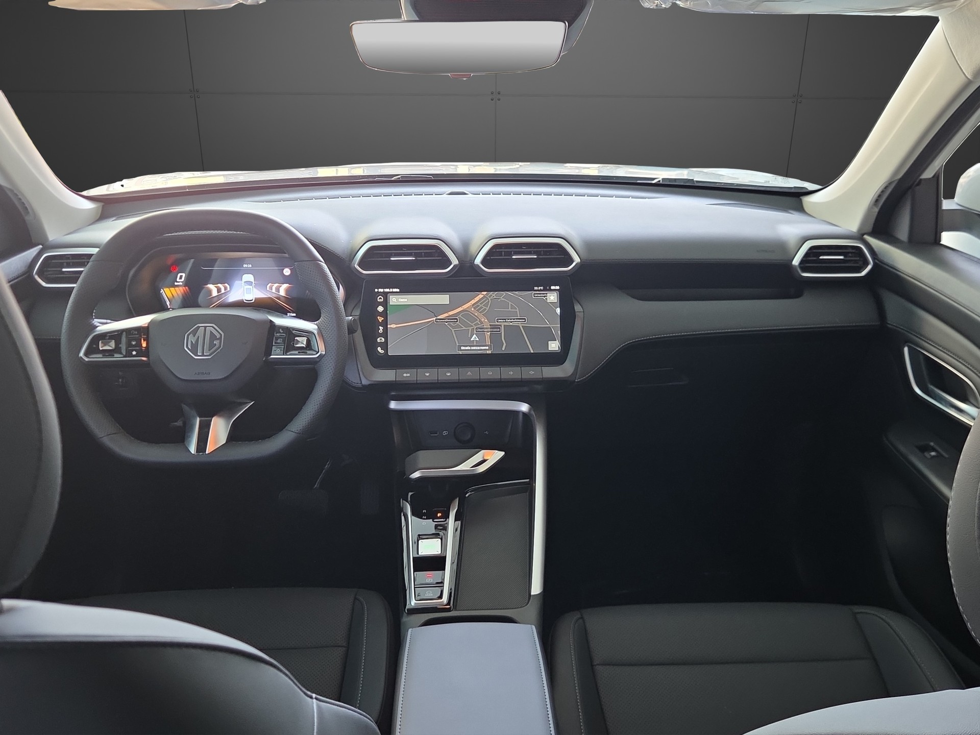 MG ZS 1.5 HEV Luxury-image-4