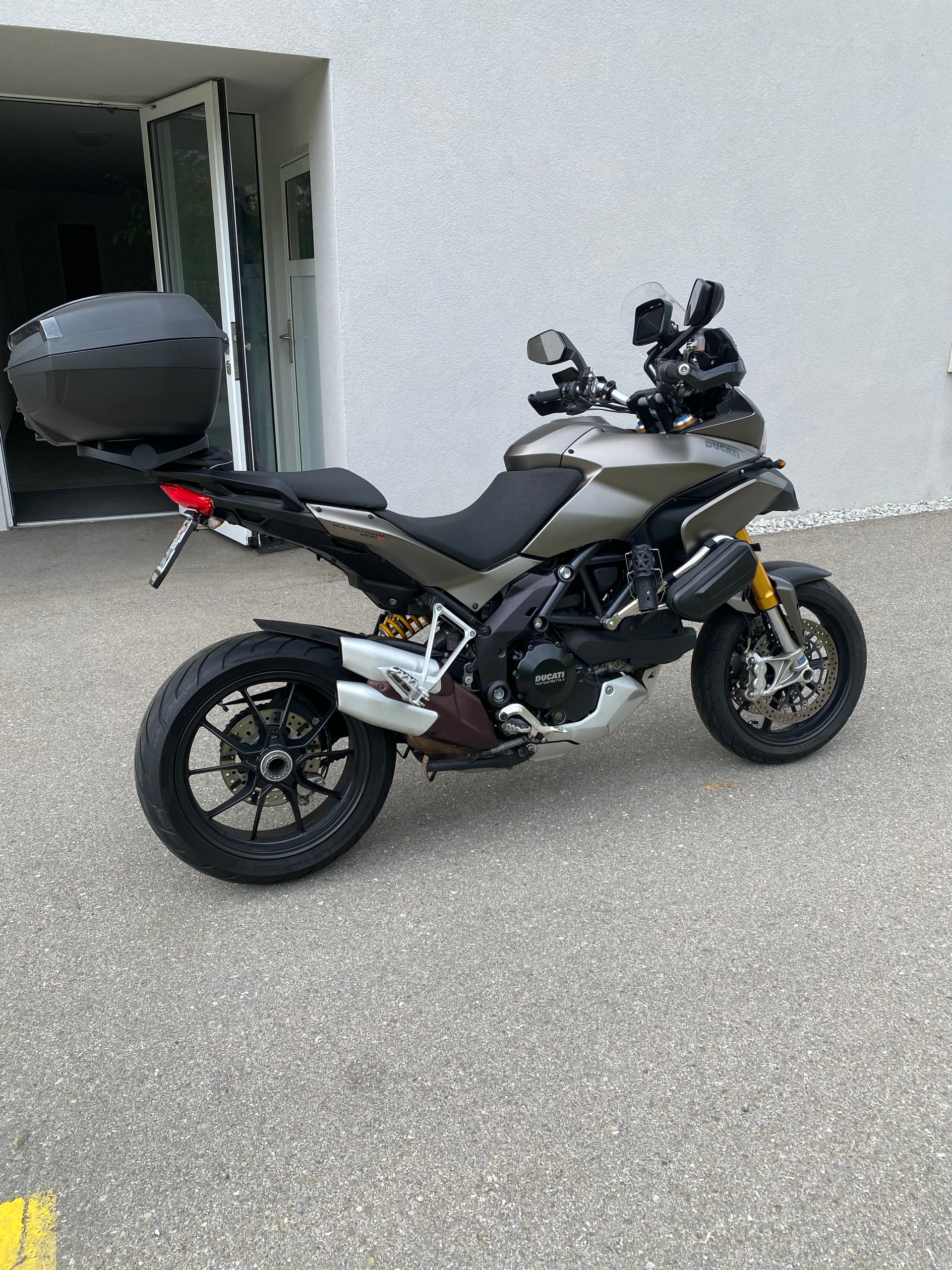 DUCATI Multistrada 1200 S Touring ABS-image-1
