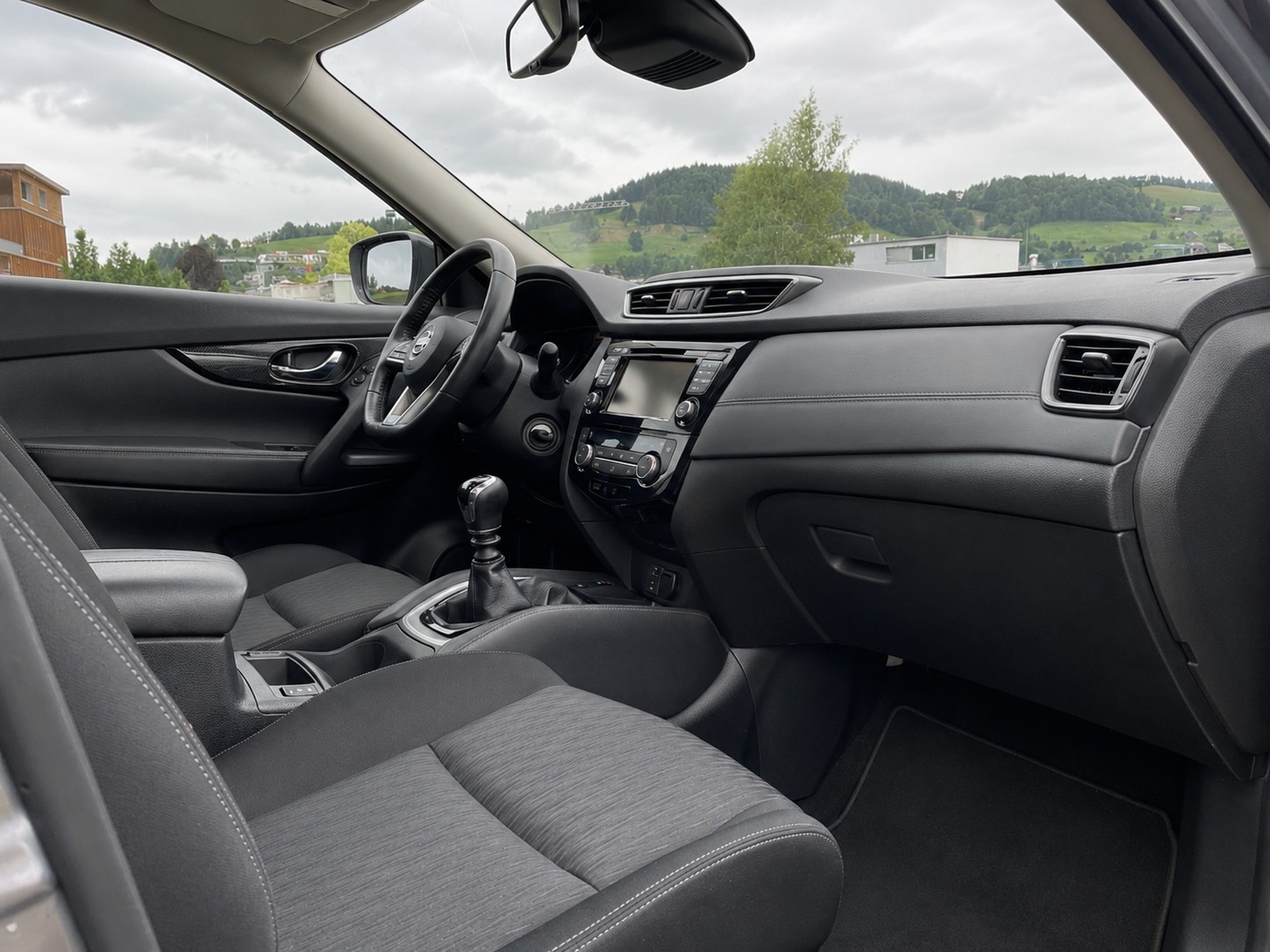 NISSAN X-Trail 1.6 DIG-T acenta-image-4