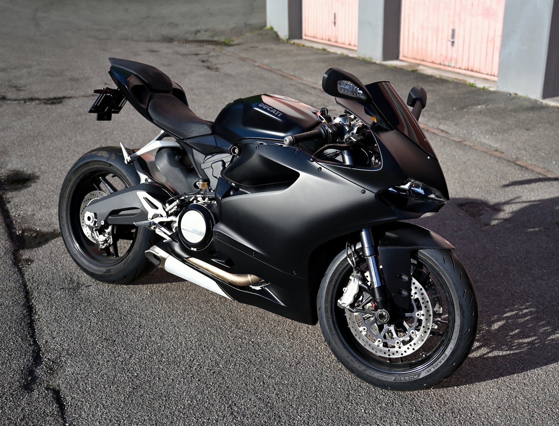 DUCATI Panigale 899-image-1