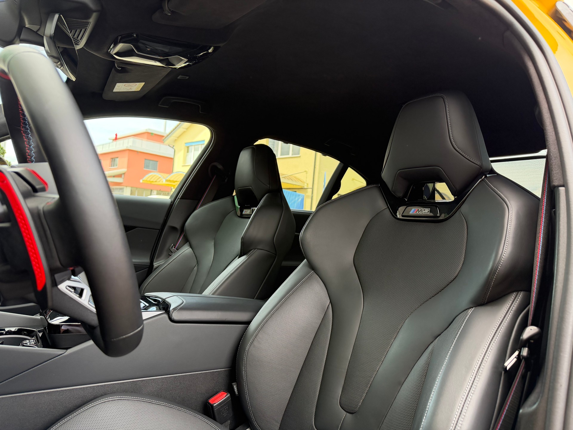 BMW M5 xDrive *Speedyellow*BMW Werksgarantie bis 10.2027*Carbon Exterieur+Interieur*Tieferlegung*-image-20