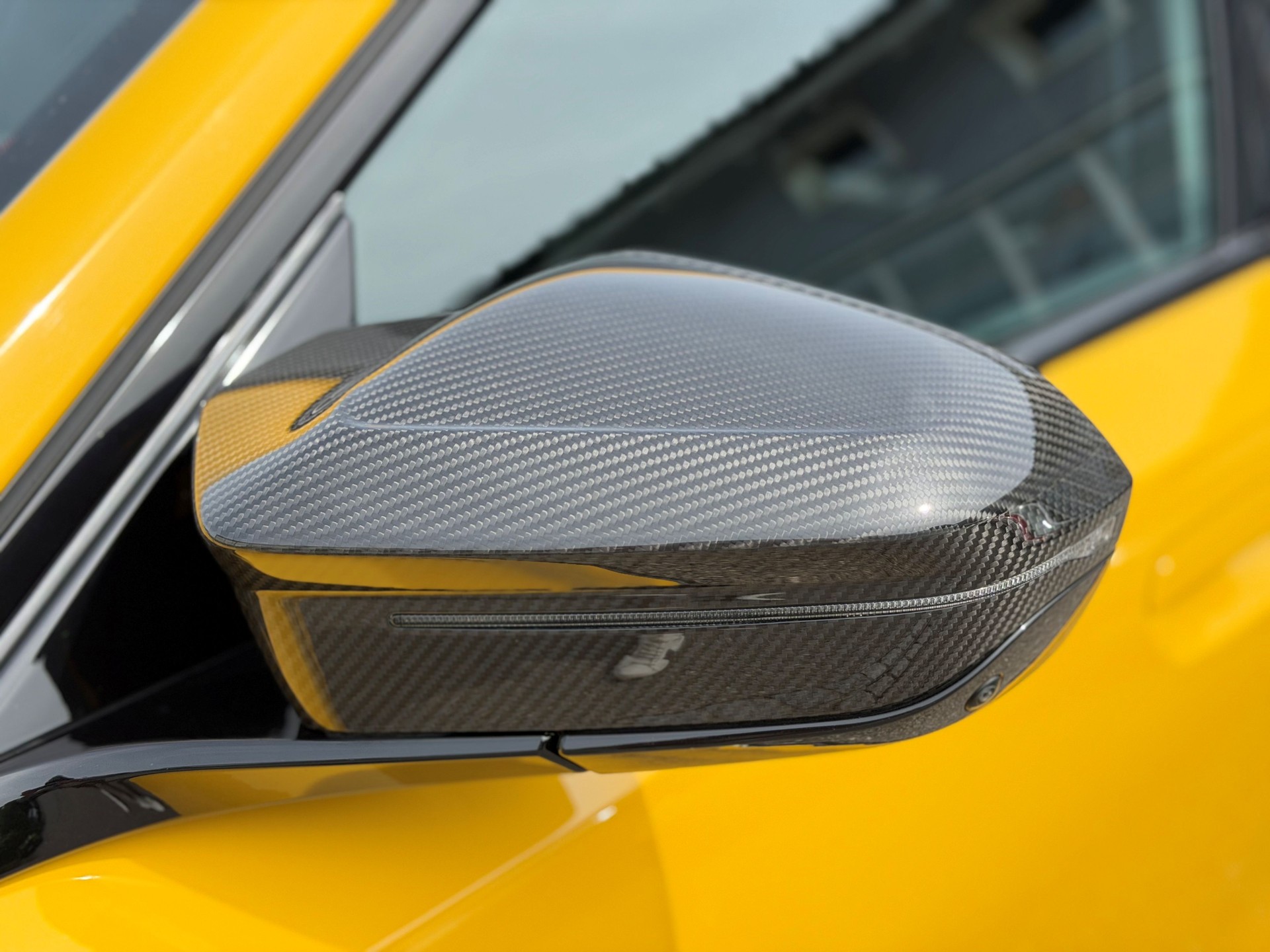 BMW M5 xDrive *Speedyellow*BMW Werksgarantie bis 10.2027*Carbon Exterieur+Interieur*Tieferlegung*-image-14