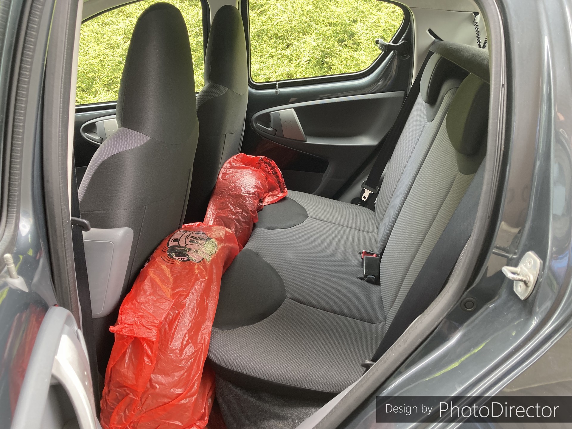 TOYOTA Aygo 1.0 Linea Sol-image-9