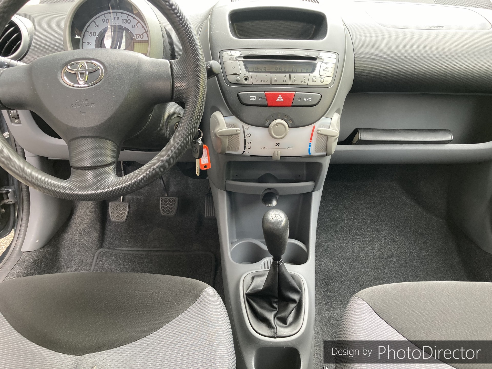 TOYOTA Aygo 1.0 Linea Sol-image-5