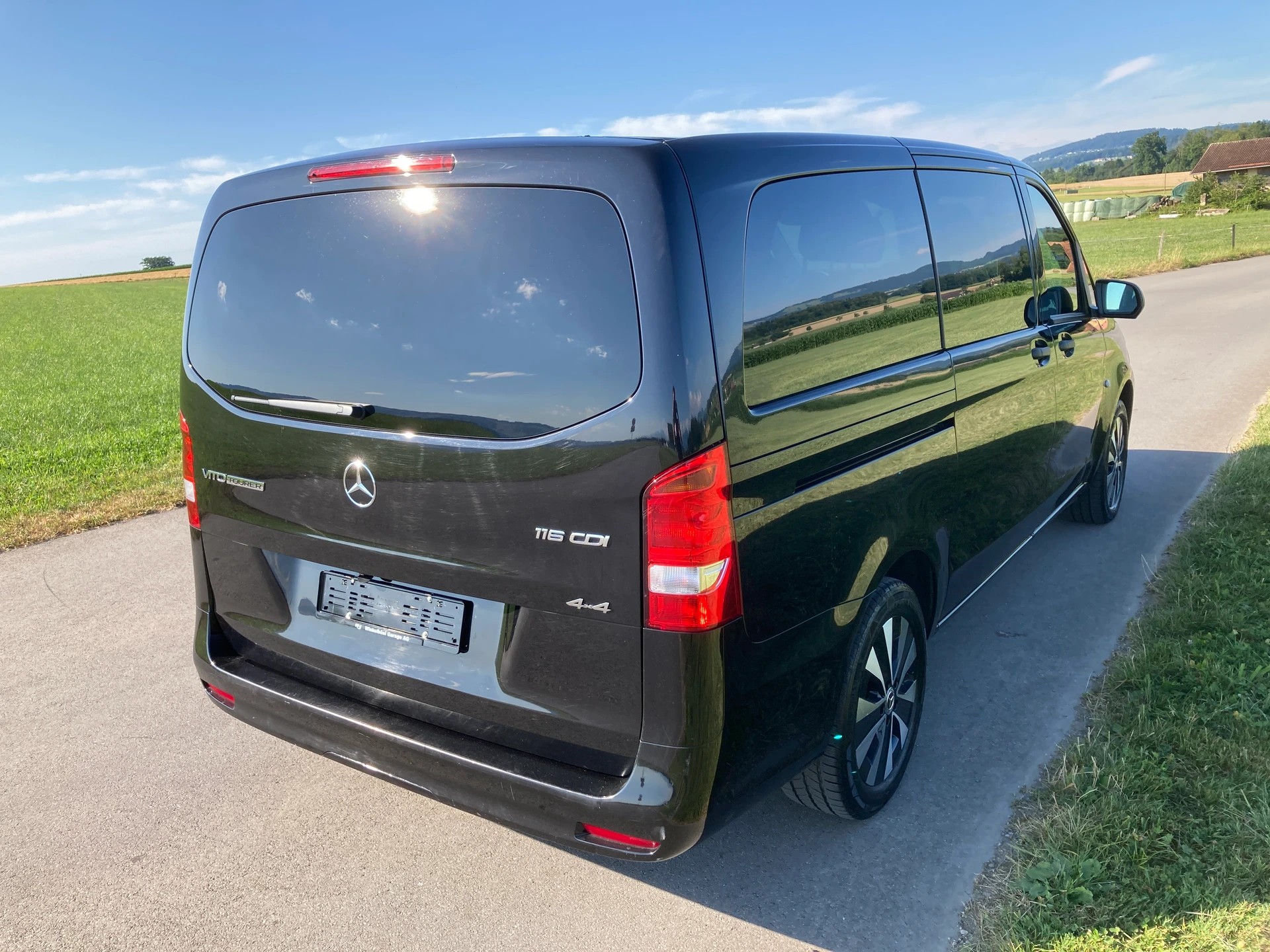 MERCEDES-BENZ Vito 116 CDI Base Tourer 4Matic 9G-Tronic 9 Sitzer-image-2