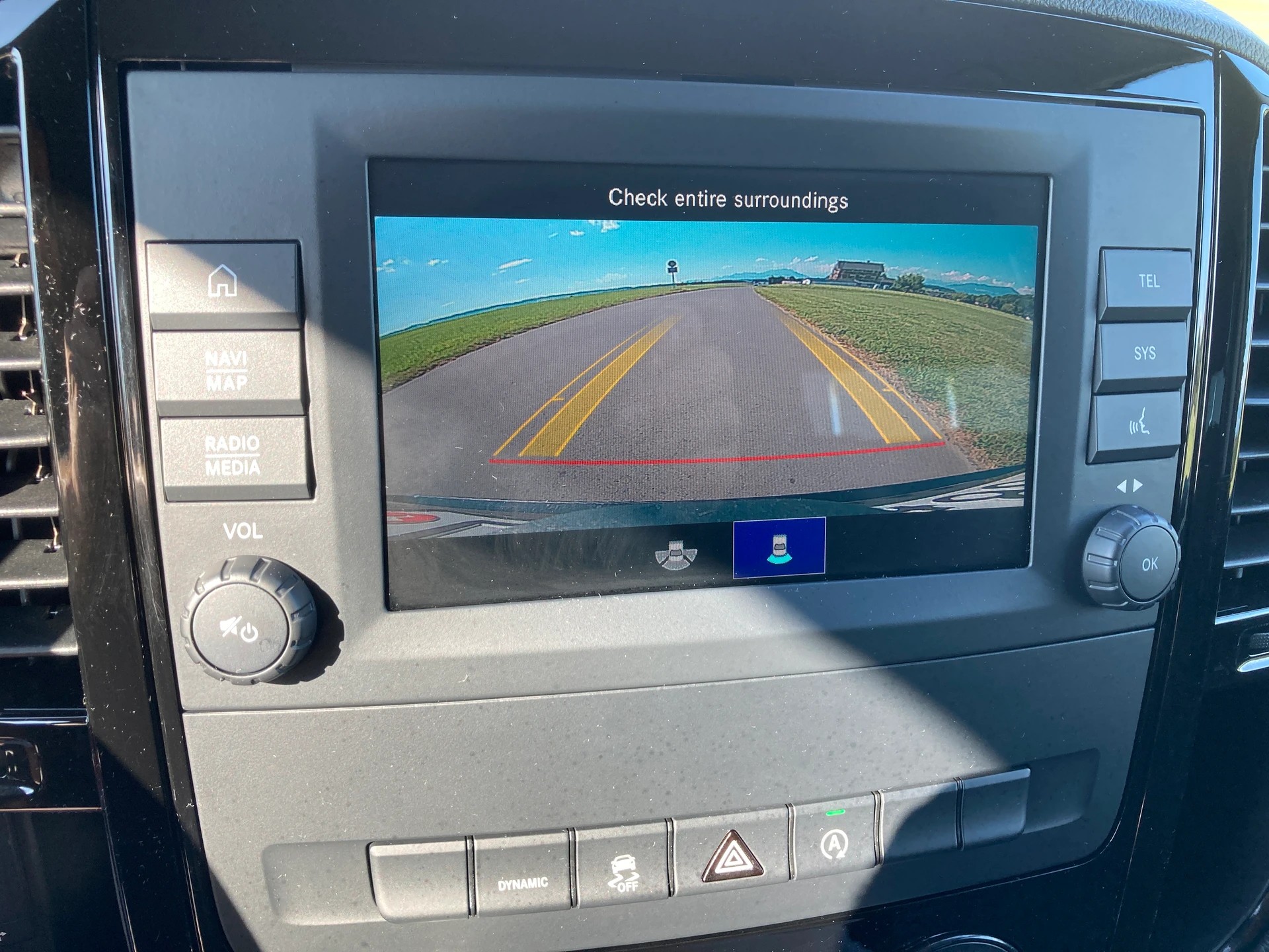 MERCEDES-BENZ Vito 116 CDI Base Tourer 4Matic 9G-Tronic 9 Sitzer-image-11