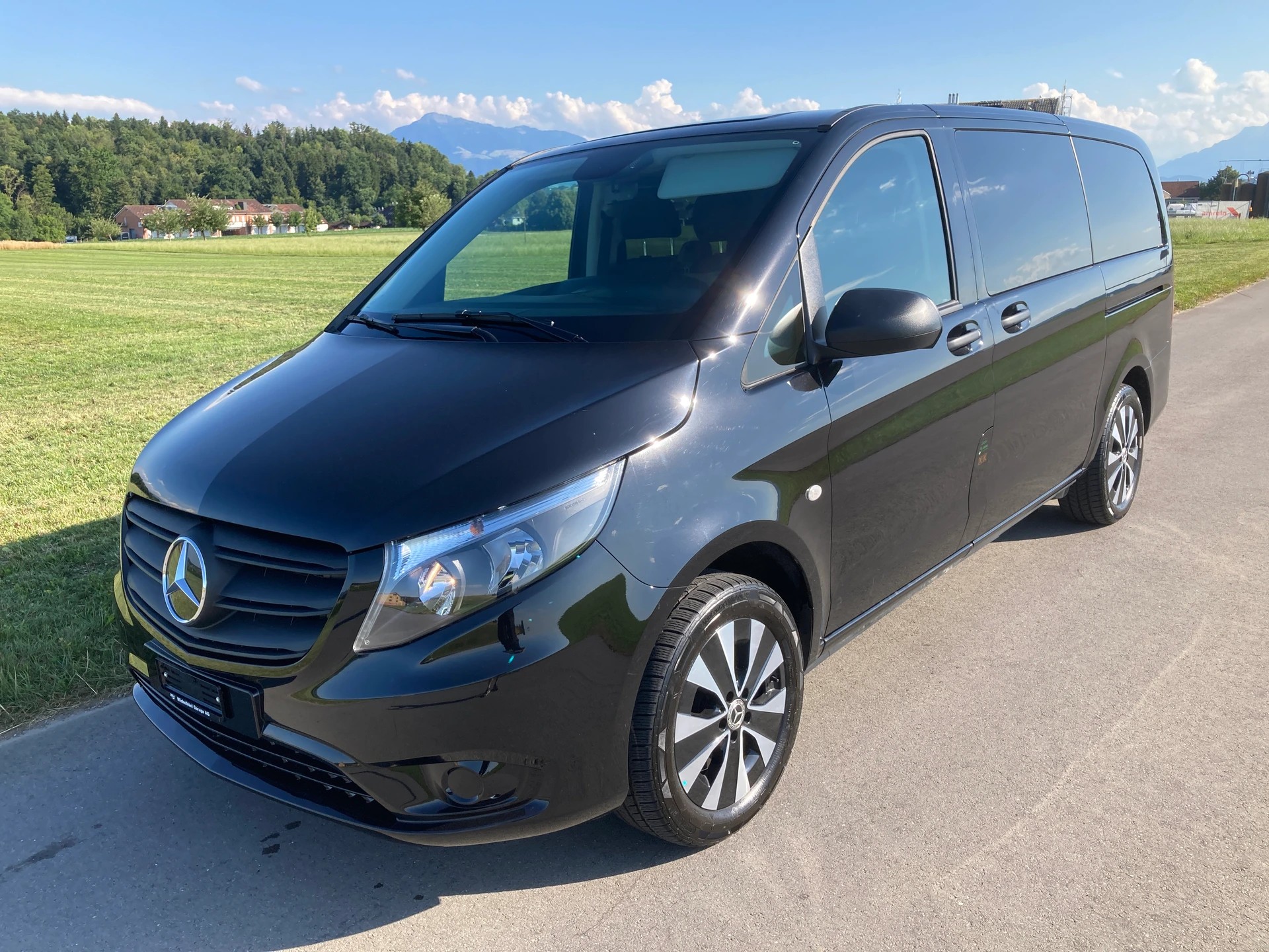 MERCEDES-BENZ Vito 116 CDI Base Tourer 4Matic 9G-Tronic 9 Sitzer