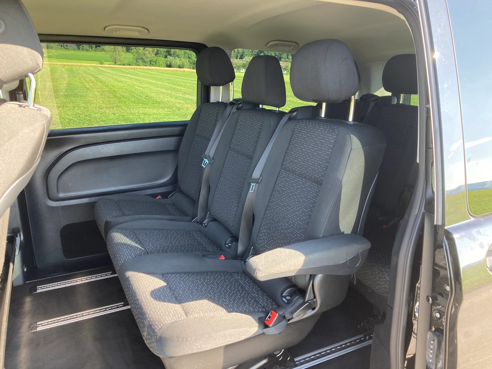 MERCEDES-BENZ Vito 116 CDI Base Tourer 4Matic 9G-Tronic 9 Sitzer-image-7