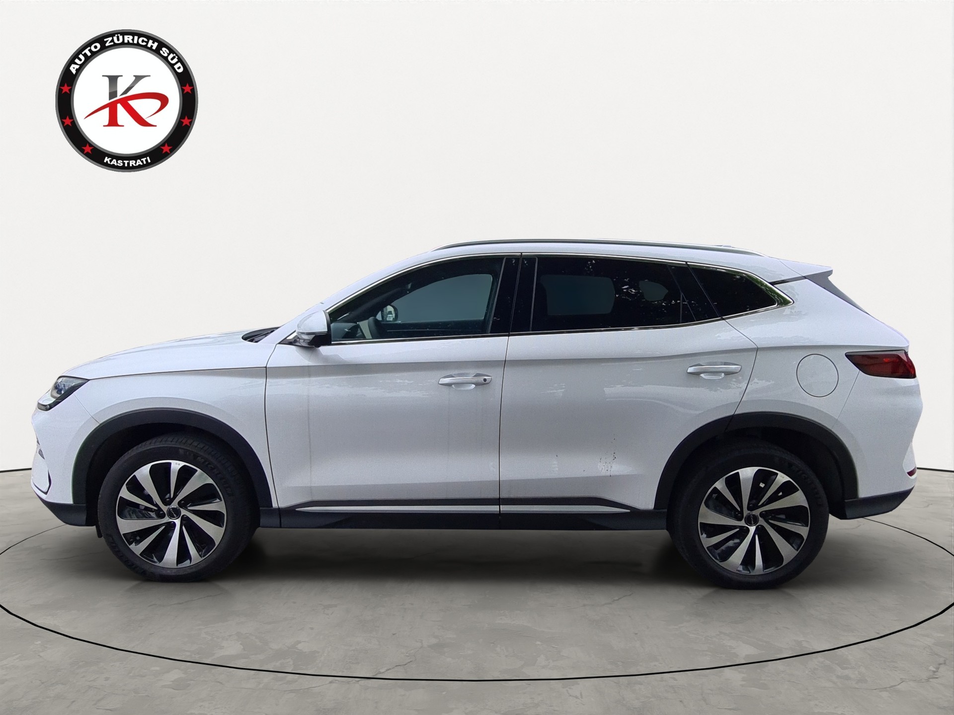 BYD Seal U DM-i Design AWD-showroom-element-2