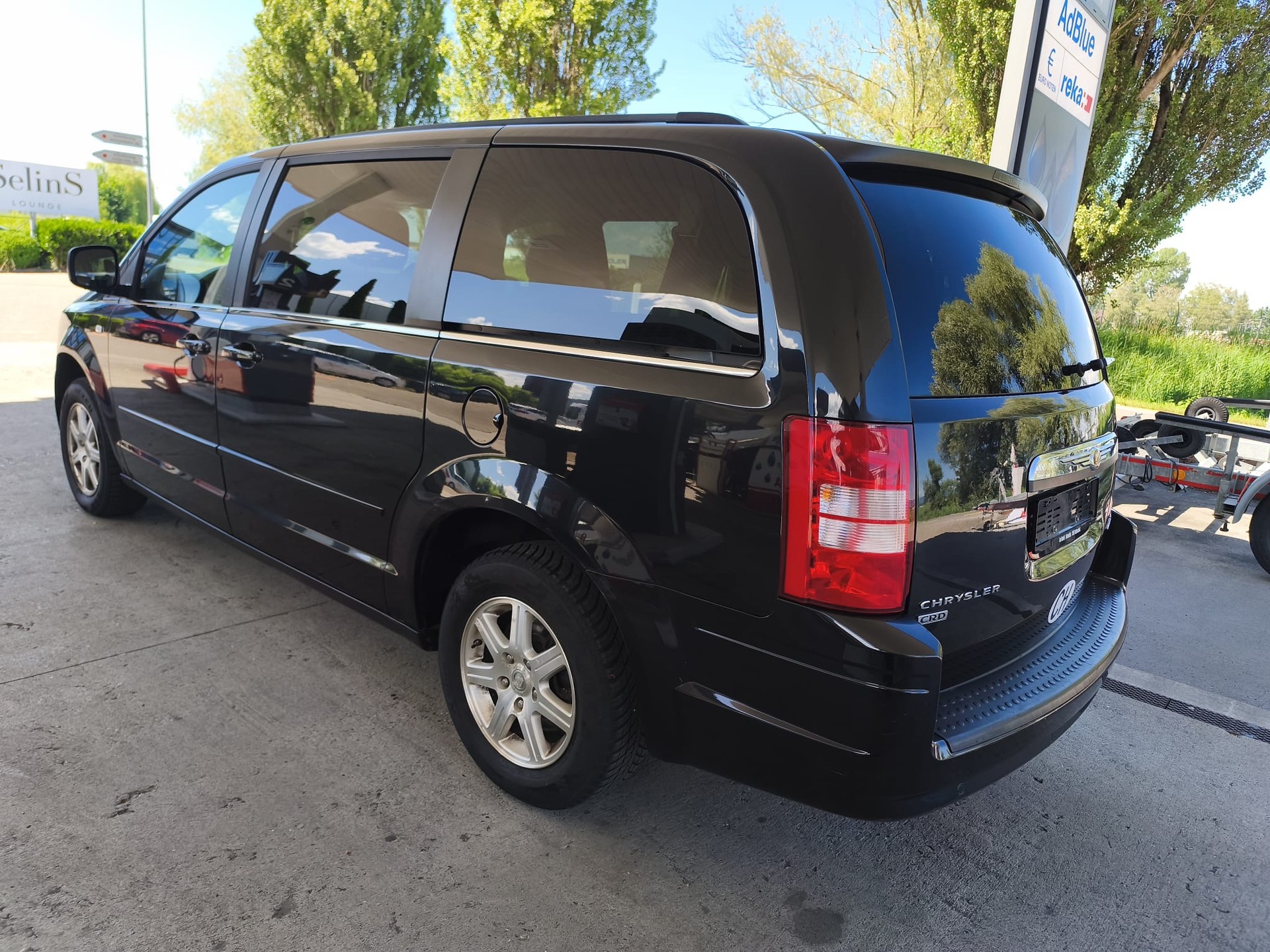 CHRYSLER Grand Voyager 2.8 CRD Touring Automatic-showroom-element-3