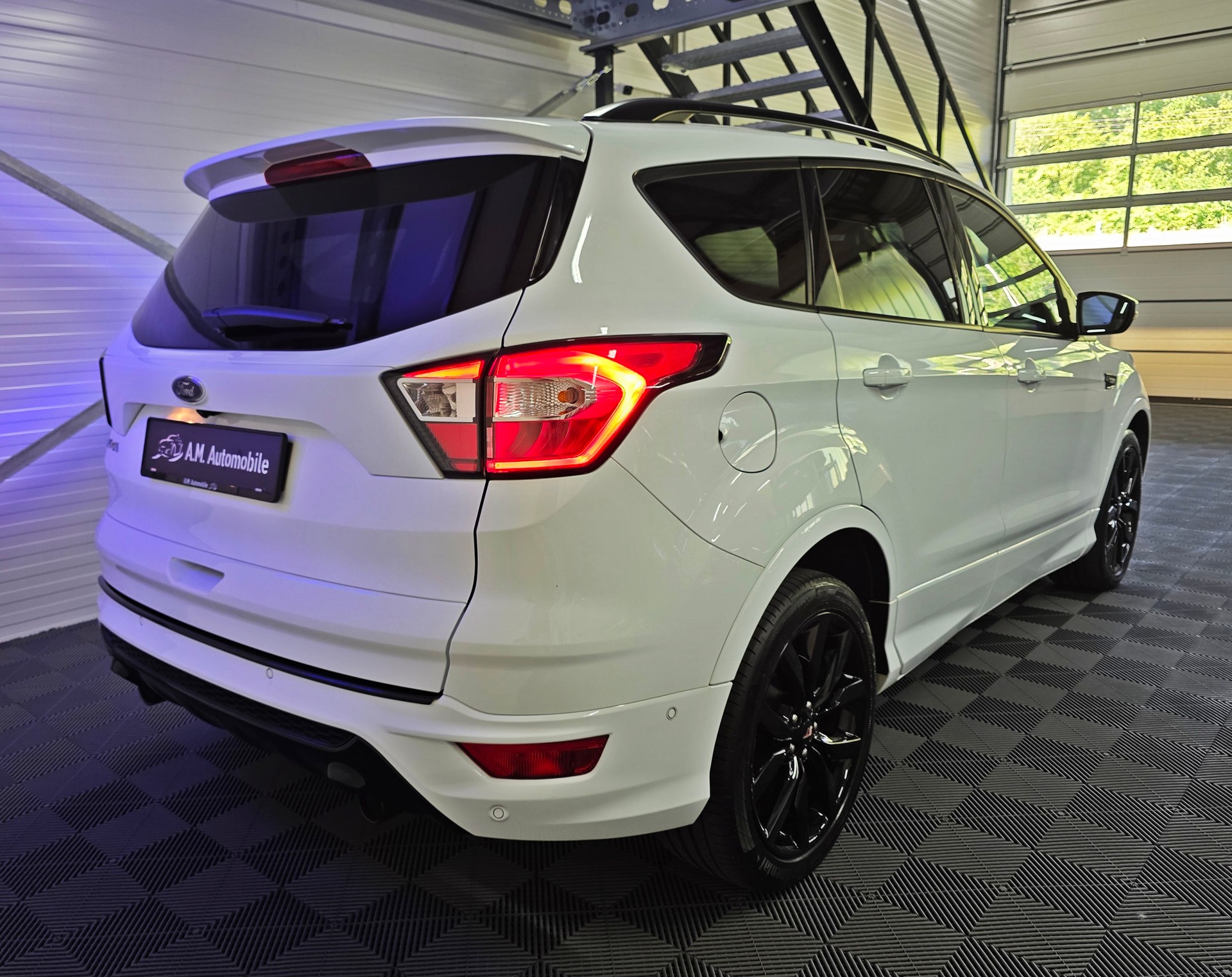 FORD Kuga 2.0 TDCi ST Line High 4WD PowerShift-image-4