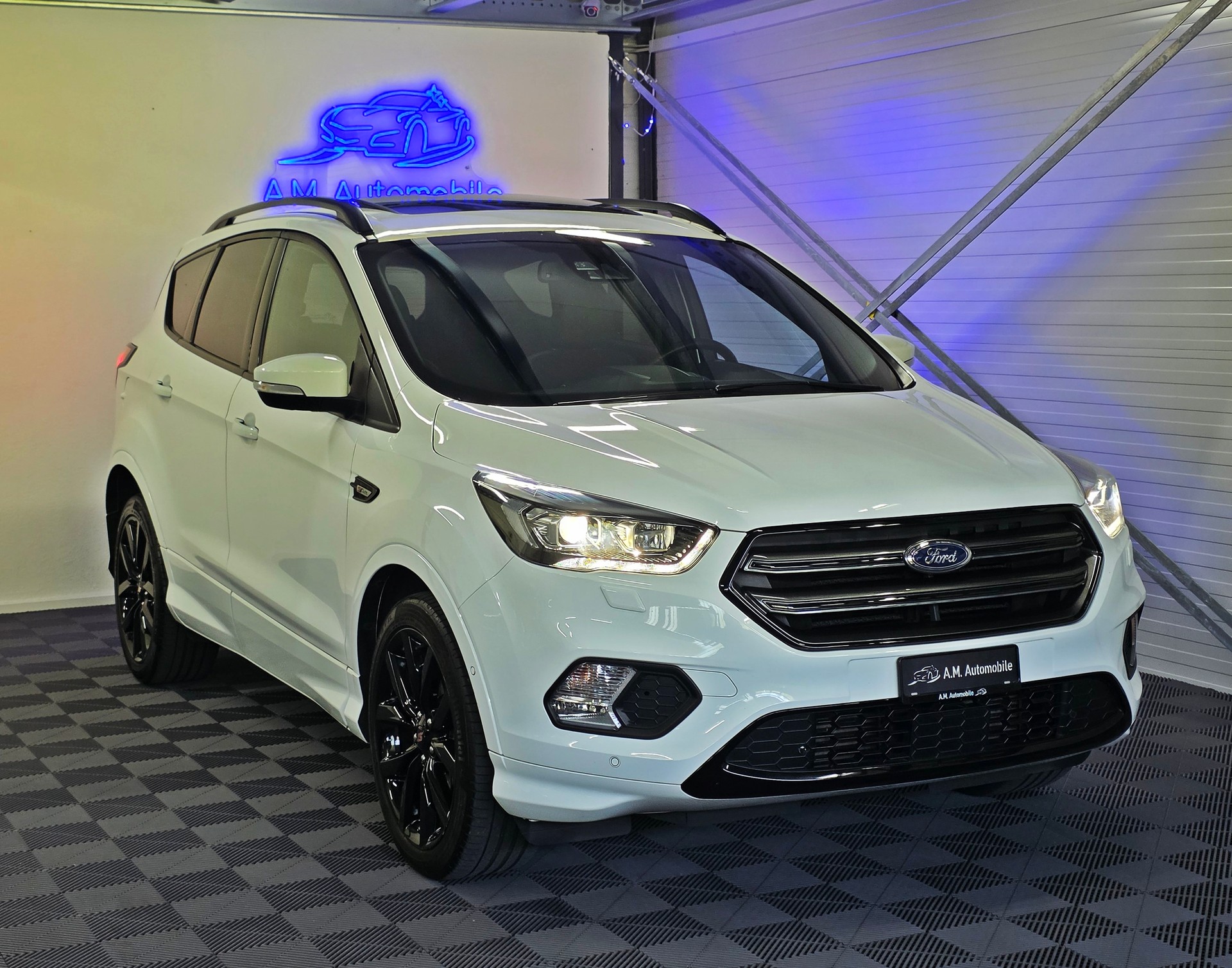 FORD Kuga 2.0 TDCi ST Line High 4WD PowerShift