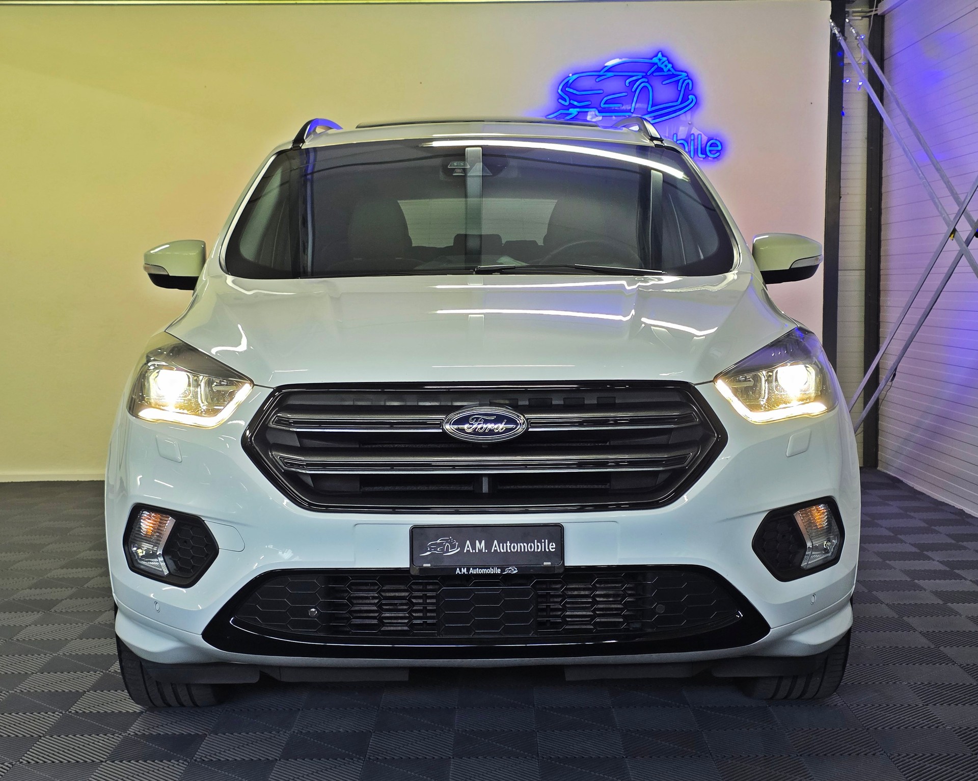 FORD Kuga 2.0 TDCi ST Line High 4WD PowerShift-showroom-element-1