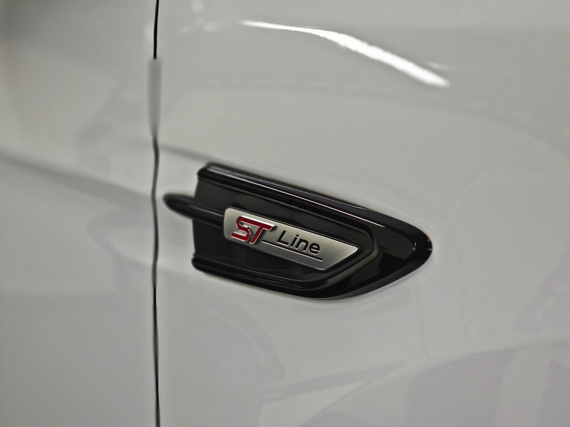 FORD Kuga 2.0 TDCi ST Line High 4WD PowerShift-image-22