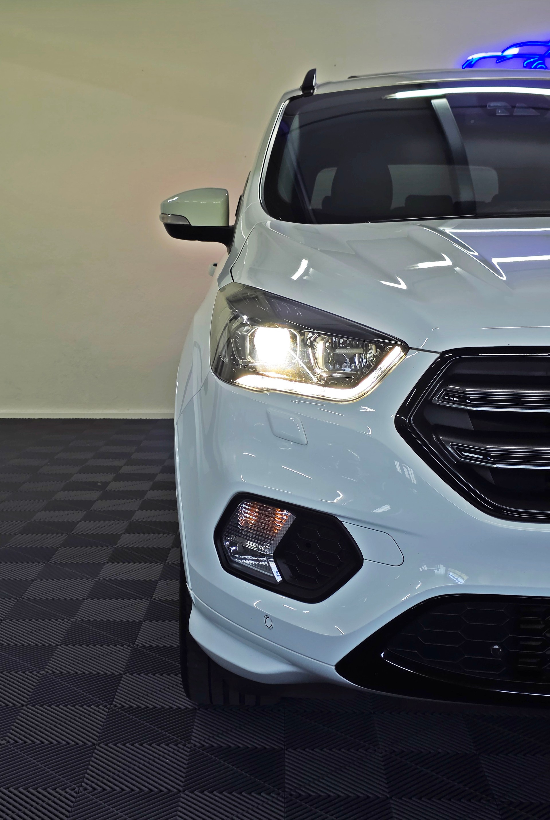 FORD Kuga 2.0 TDCi ST Line High 4WD PowerShift-showroom-element-2