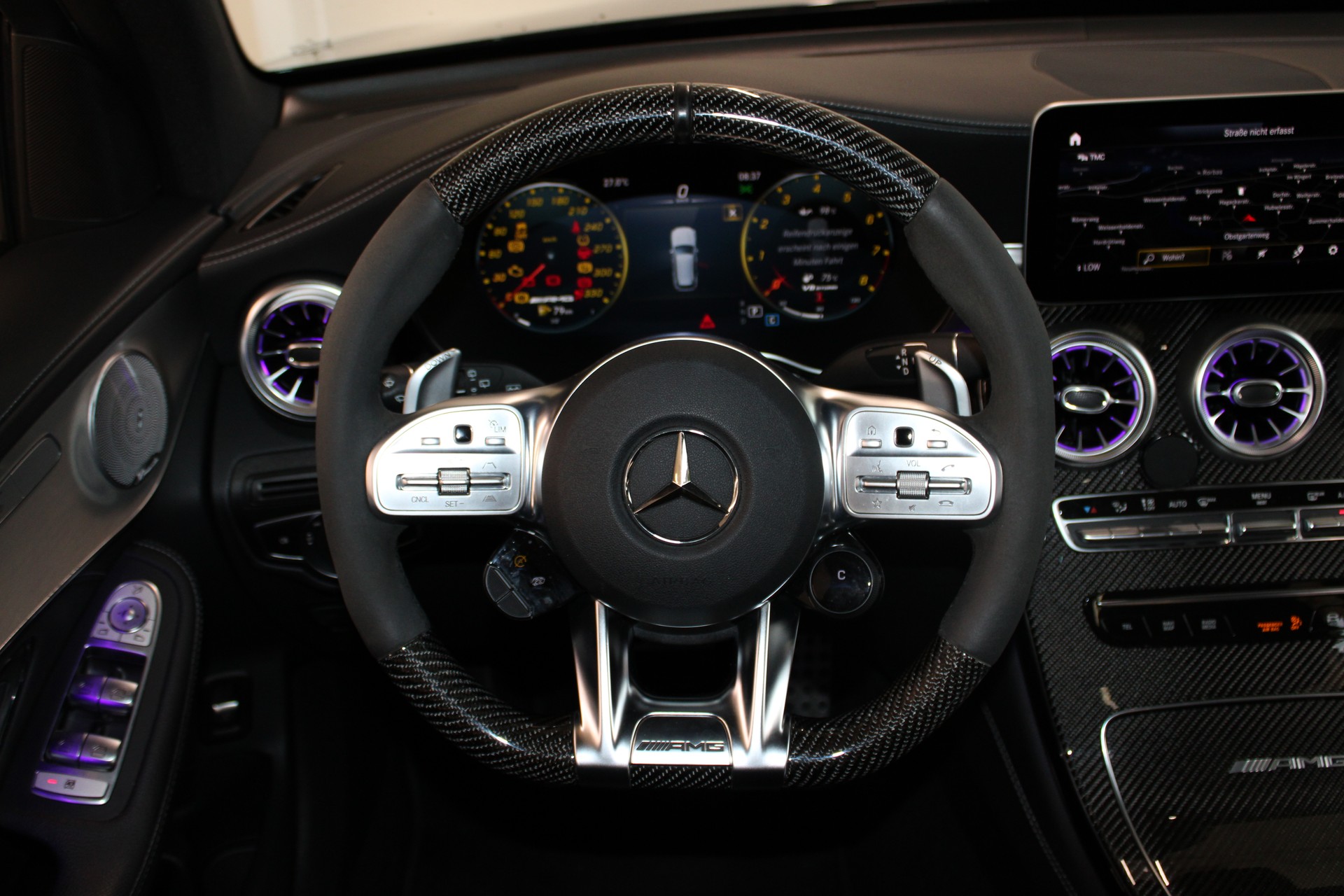MERCEDES-BENZ GLC 63 S AMG 4Matic+ 9G-Tronic-image-8