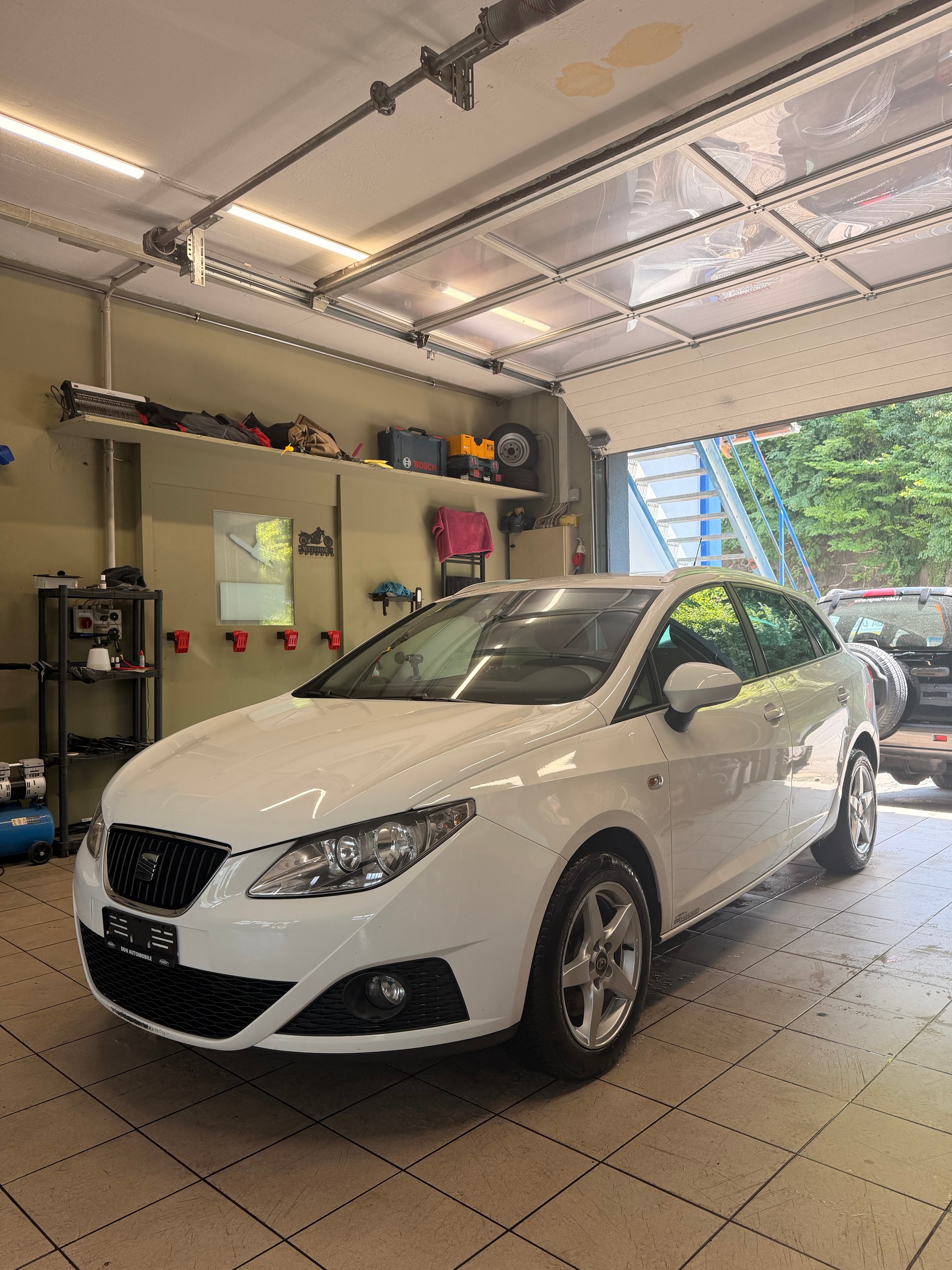 SEAT Ibiza ST 1.6 TDI Style-showroom-element-1