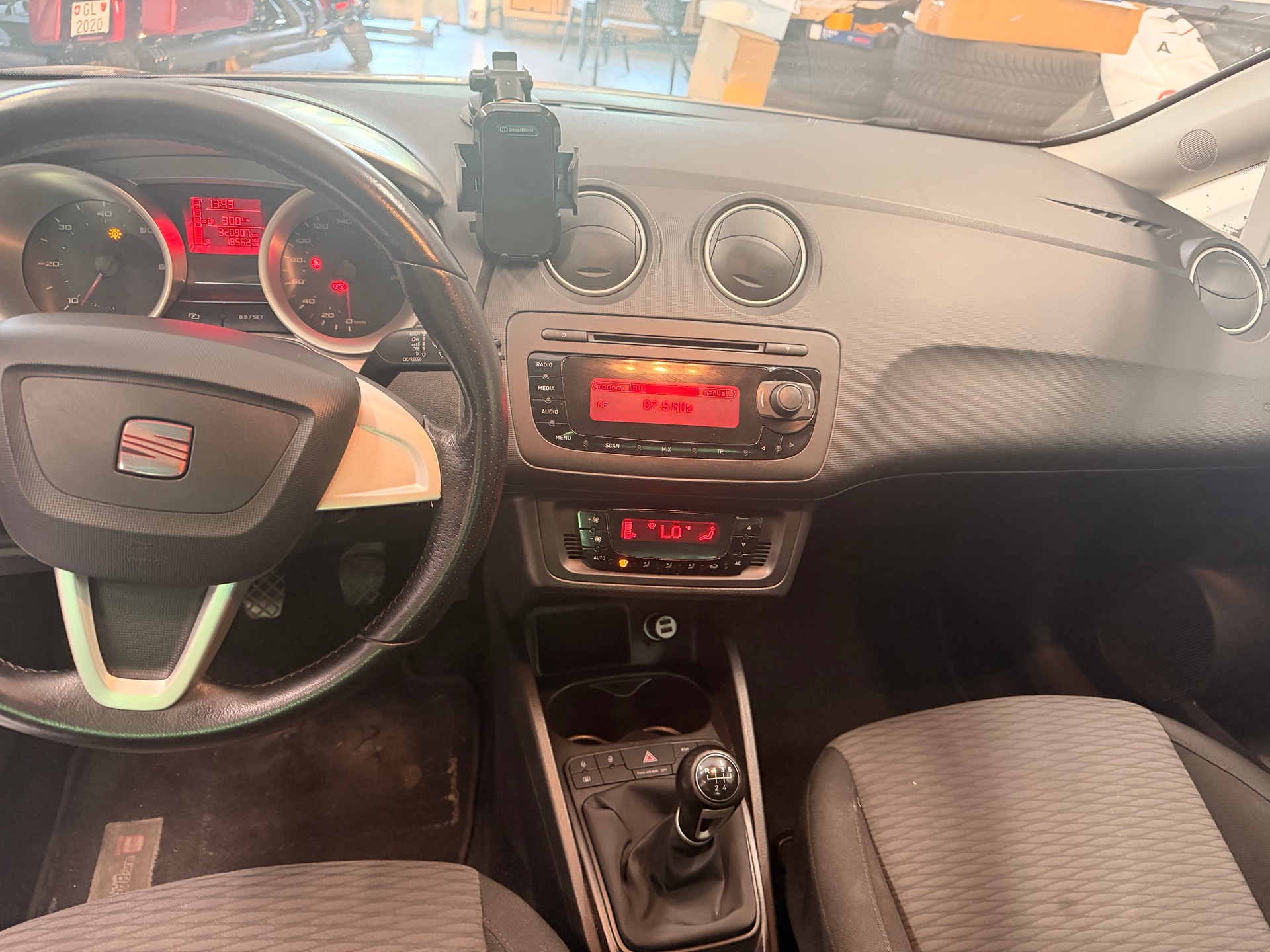 SEAT Ibiza ST 1.6 TDI Style-image-4