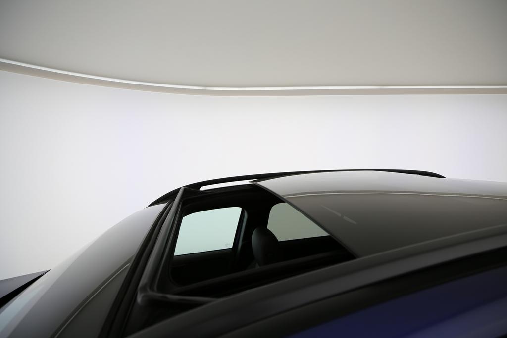 MERCEDES-BENZ GLB 250 AMG Line 4matic-image-11