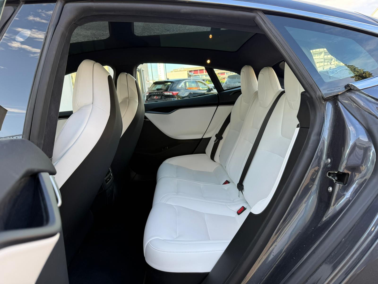 TESLA Model S Maximale-Reichweite * Raven *-image-8