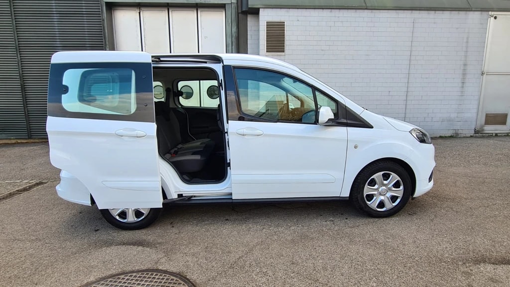 FORD Tourneo Courier 1.0 SCTi Trend ** Sitzheizung ** Parkhilfe ** Klimaanlage ** Frisch Ab MFK & Service **-image-7