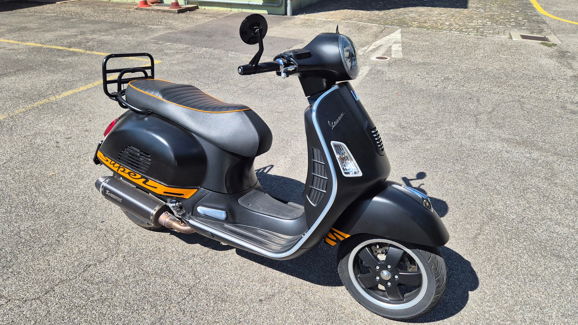 PIAGGIO Vespa GTS Super 300 i.e Sport-image-10