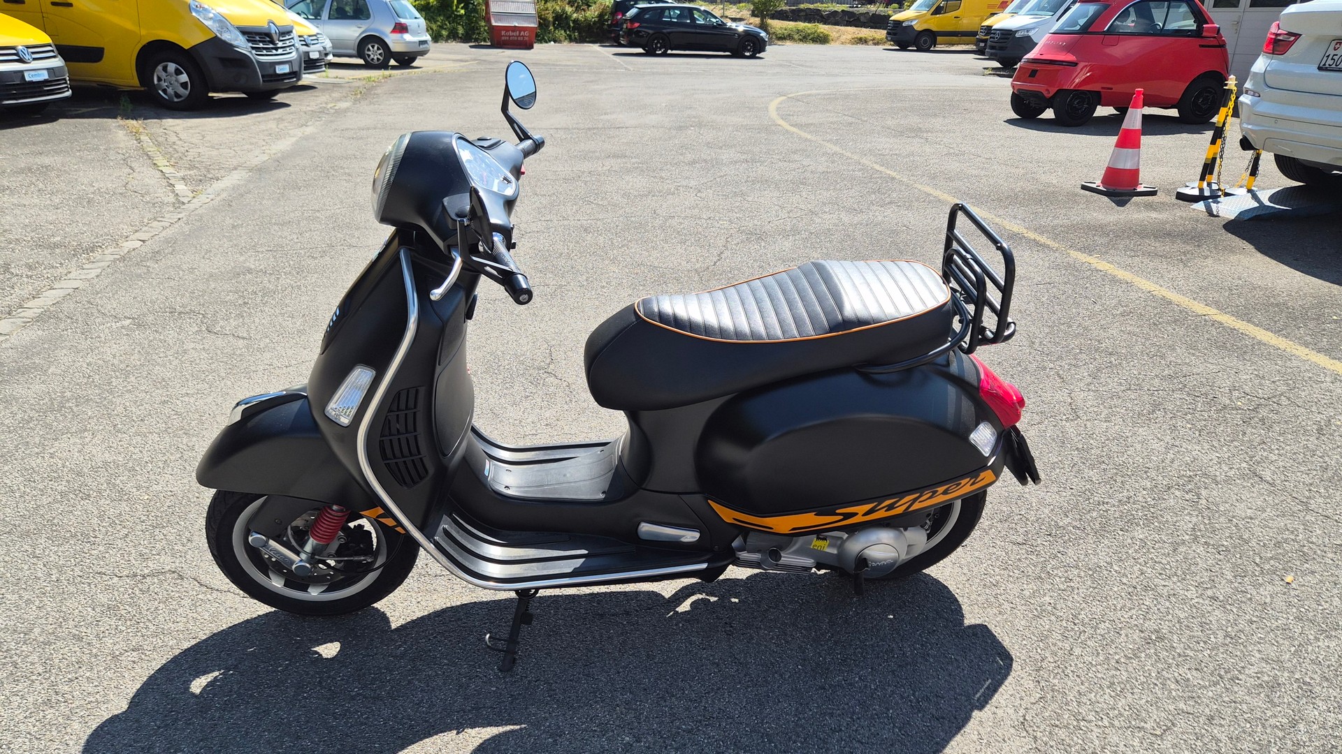 PIAGGIO Vespa GTS Super 300 i.e Sport-image-6
