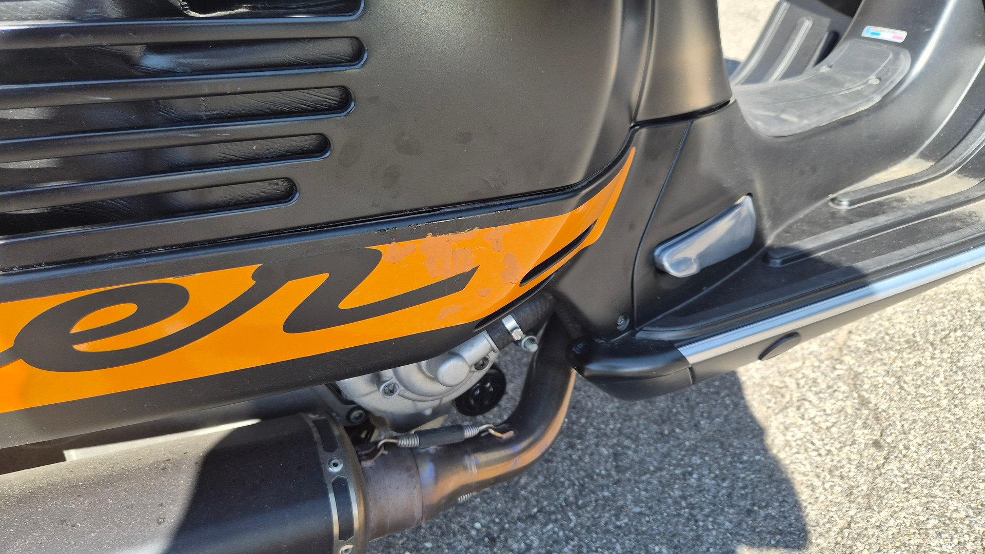 PIAGGIO Vespa GTS Super 300 i.e Sport-image-4