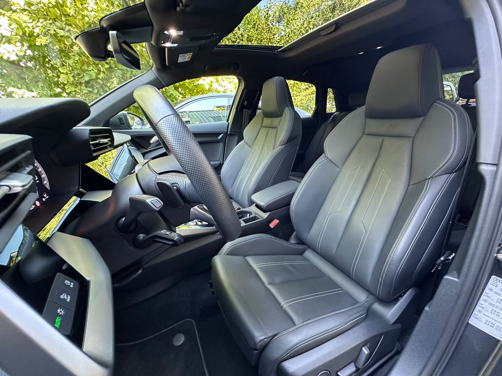 AUDI A3 Sportback 45 TFSI e S line S-tronic-image-12