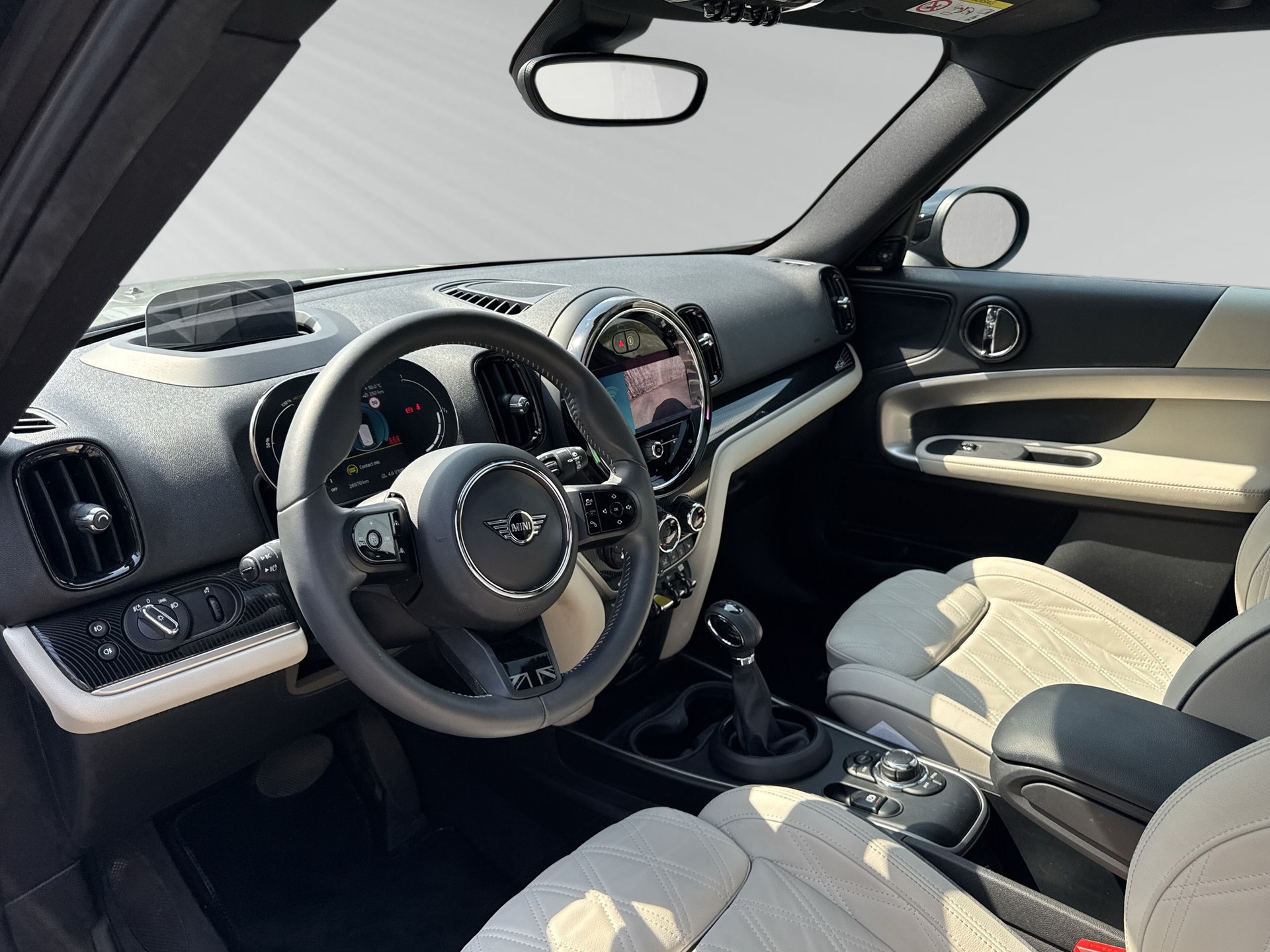 MINI Countryman Cooper SE ALL4 PHEV Steptronic-showroom-element-3