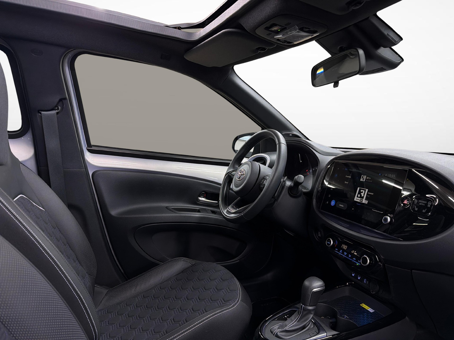 TOYOTA Aygo X 1.0 VVT-i JBL Edition-image-9