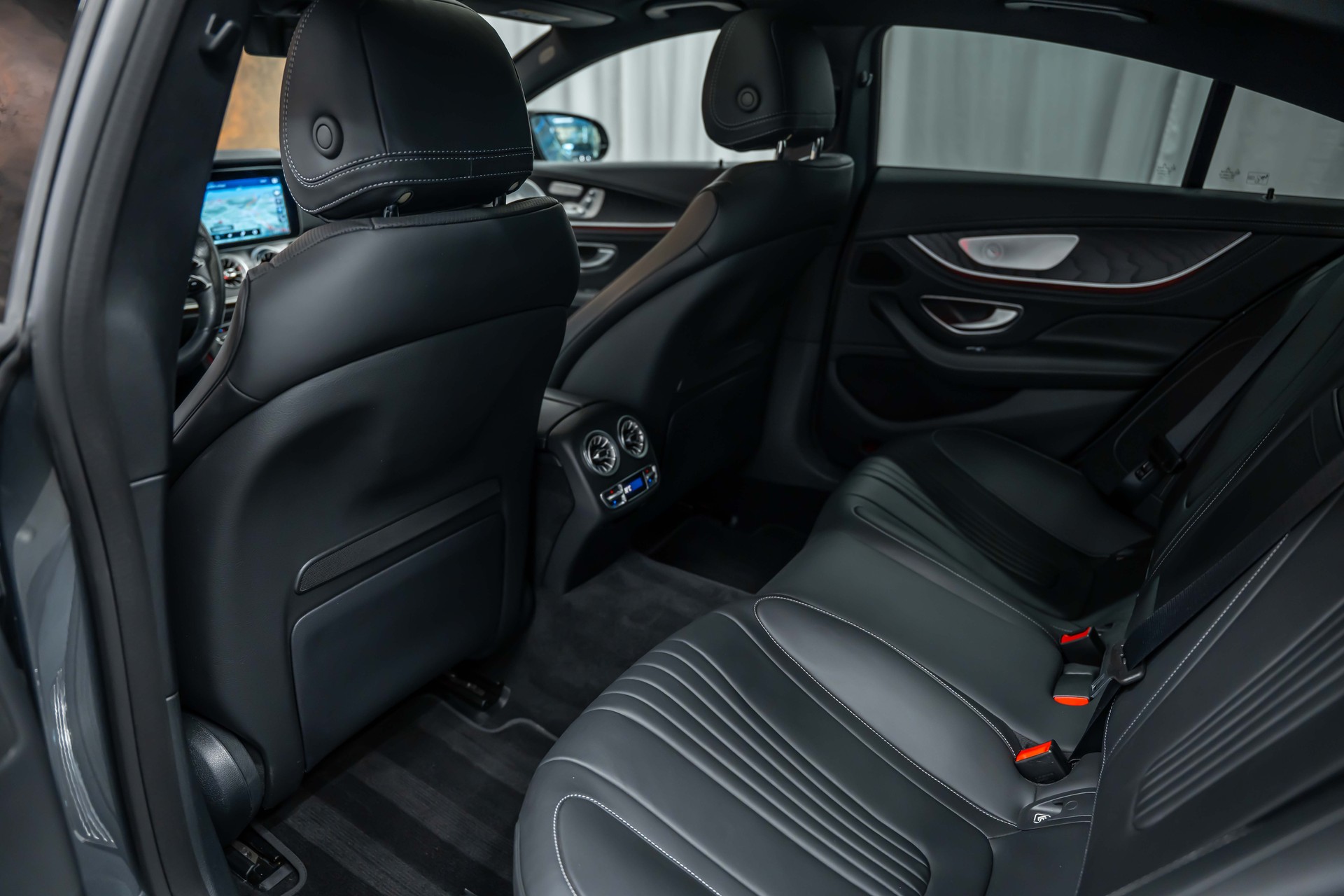 MERCEDES-BENZ CLS 450 4Matic AMG Line 9G-Tronic *Facelift*Airmatic*Panorama*Head-Up*Sitzkühlung*-image-19