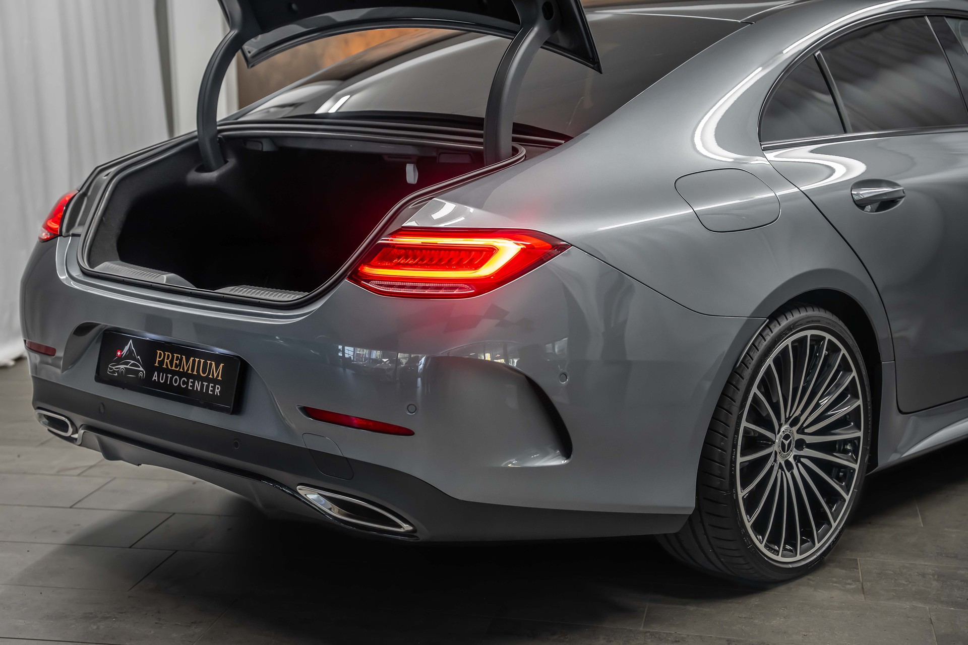 MERCEDES-BENZ CLS 450 4Matic AMG Line 9G-Tronic *Facelift*Airmatic*Panorama*Head-Up*Sitzkühlung*-image-11