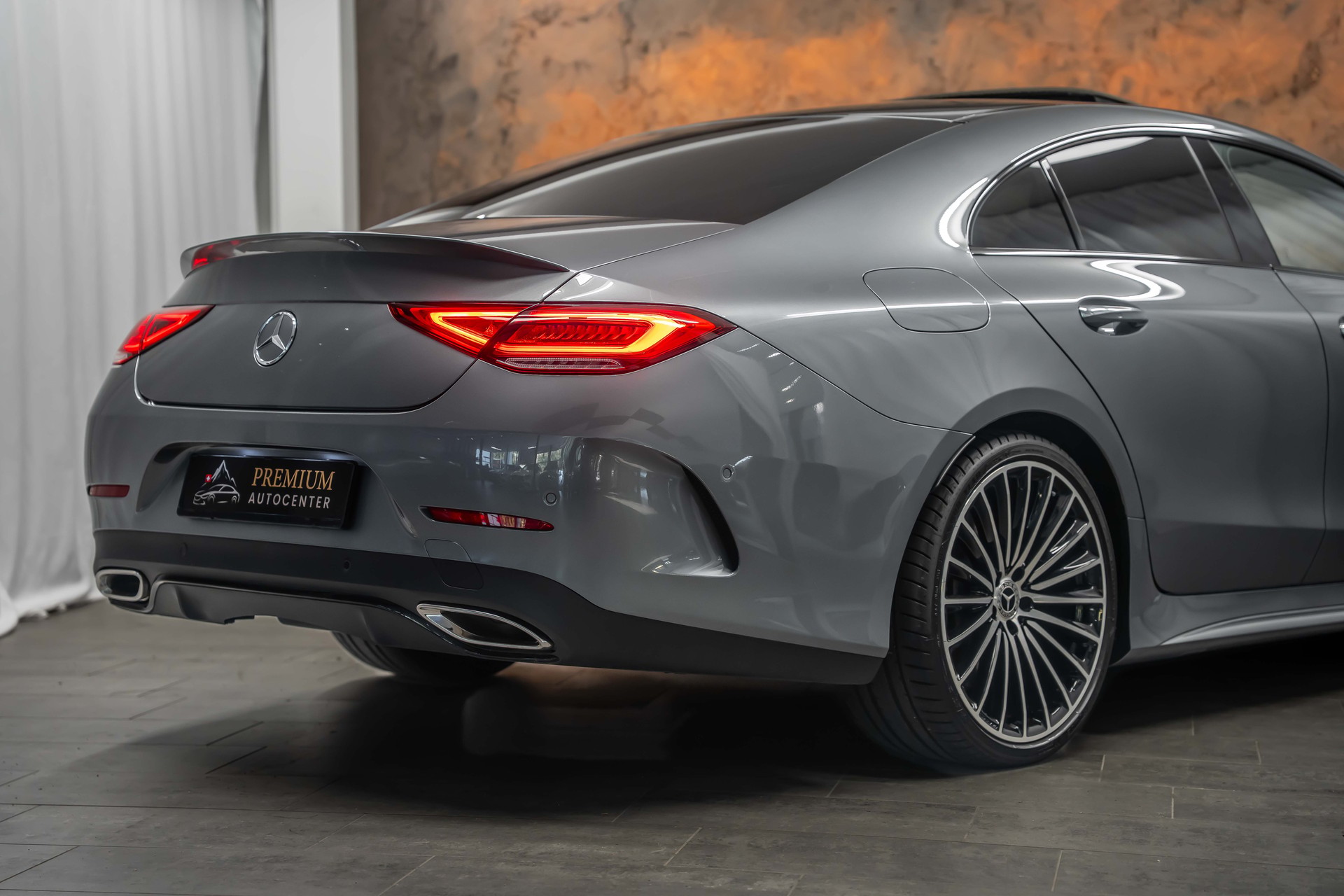 MERCEDES-BENZ CLS 450 4Matic AMG Line 9G-Tronic *Facelift*Airmatic*Panorama*Head-Up*Sitzkühlung*-image-10