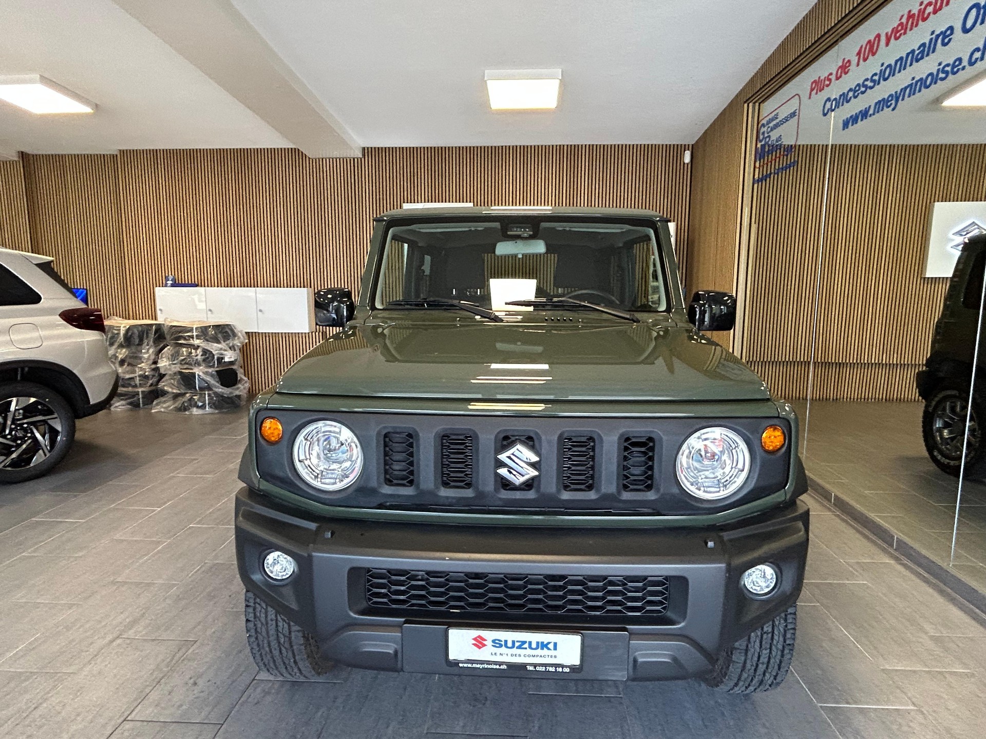 SUZUKI Jimny 1.5 Compact Top 4 Places/4Platz-showroom-element-2