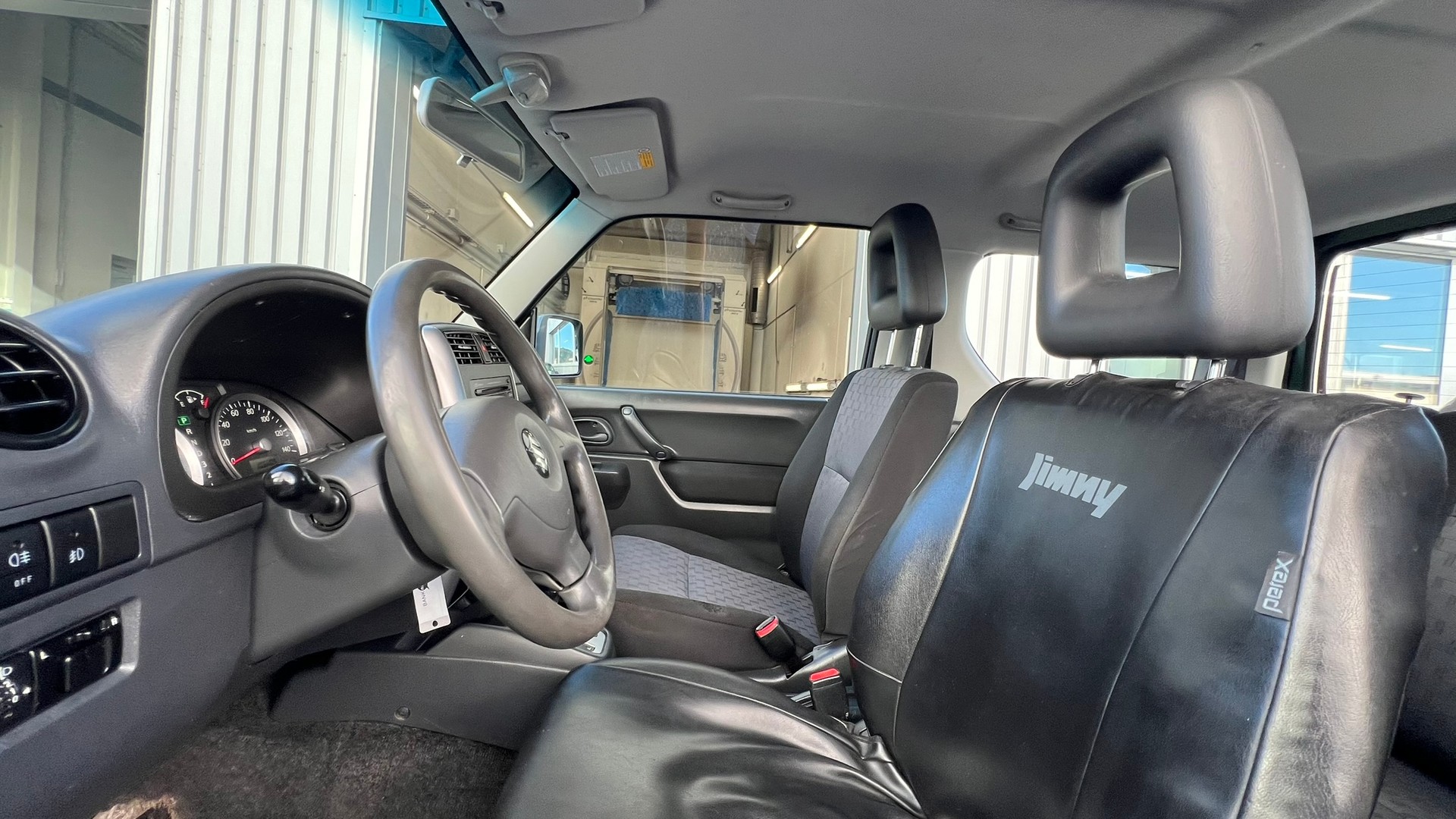SUZUKI JIMNY 1.3 16V GL TOP AUTOMATIC l 86 PS-image-19