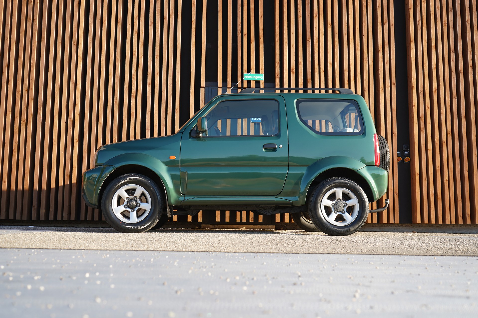 SUZUKI JIMNY 1.3 16V GL TOP AUTOMATIC l 86 PS-showroom-element-1