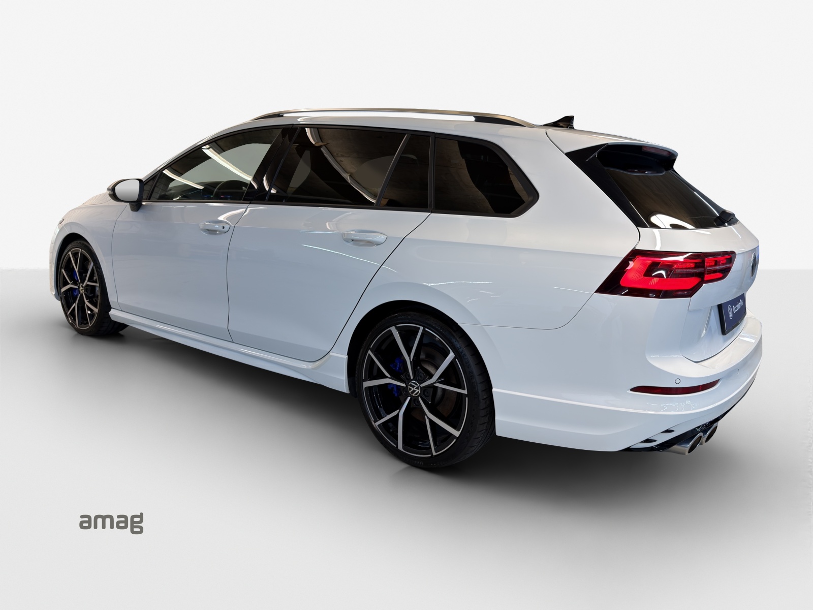 VW Golf Variant 2.0 TSI R DSG 4Motion-showroom-element-2