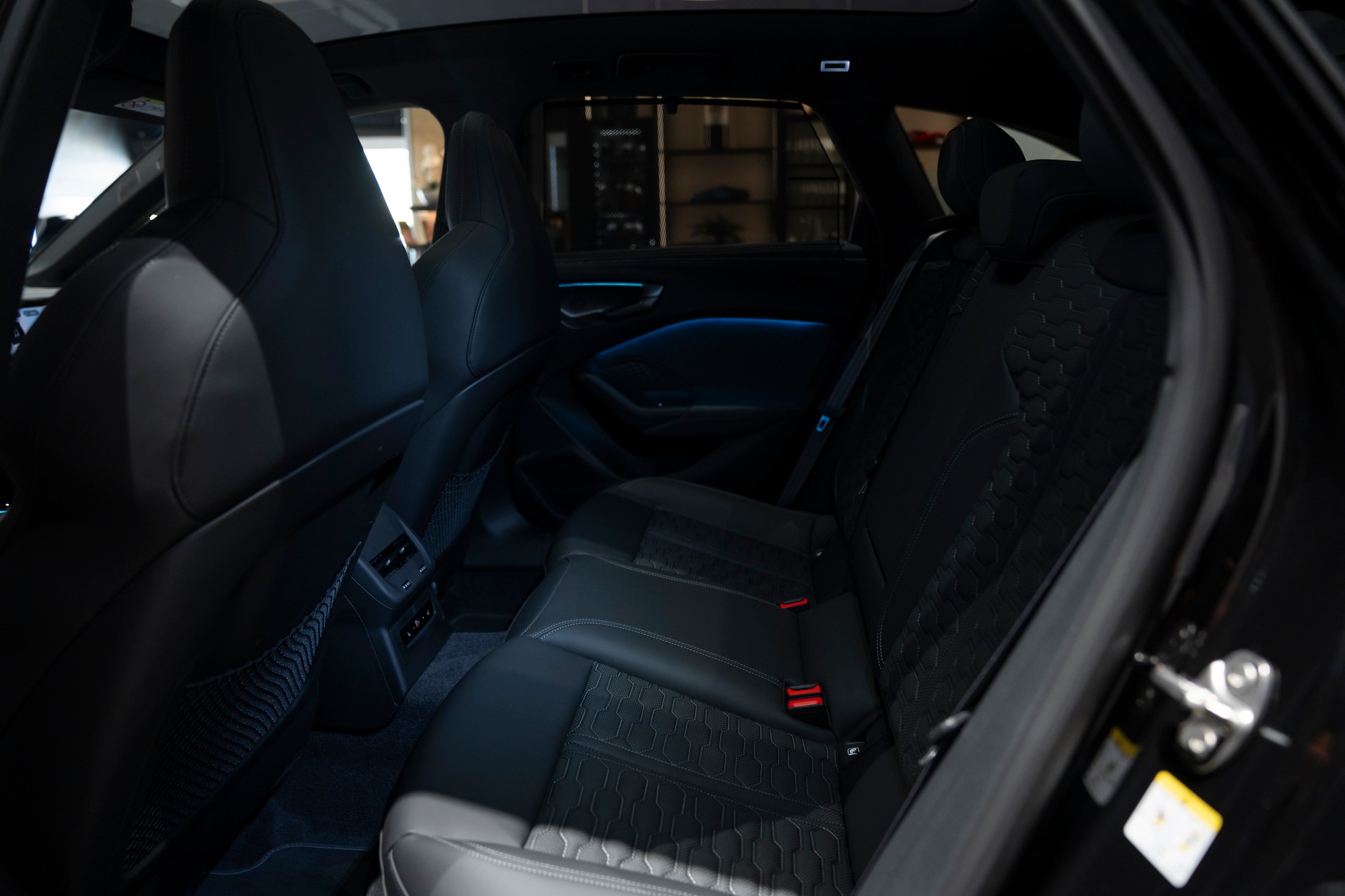 AUDI RS 5 Avant TFSI 470 kW Tiptronic quattro-image-22