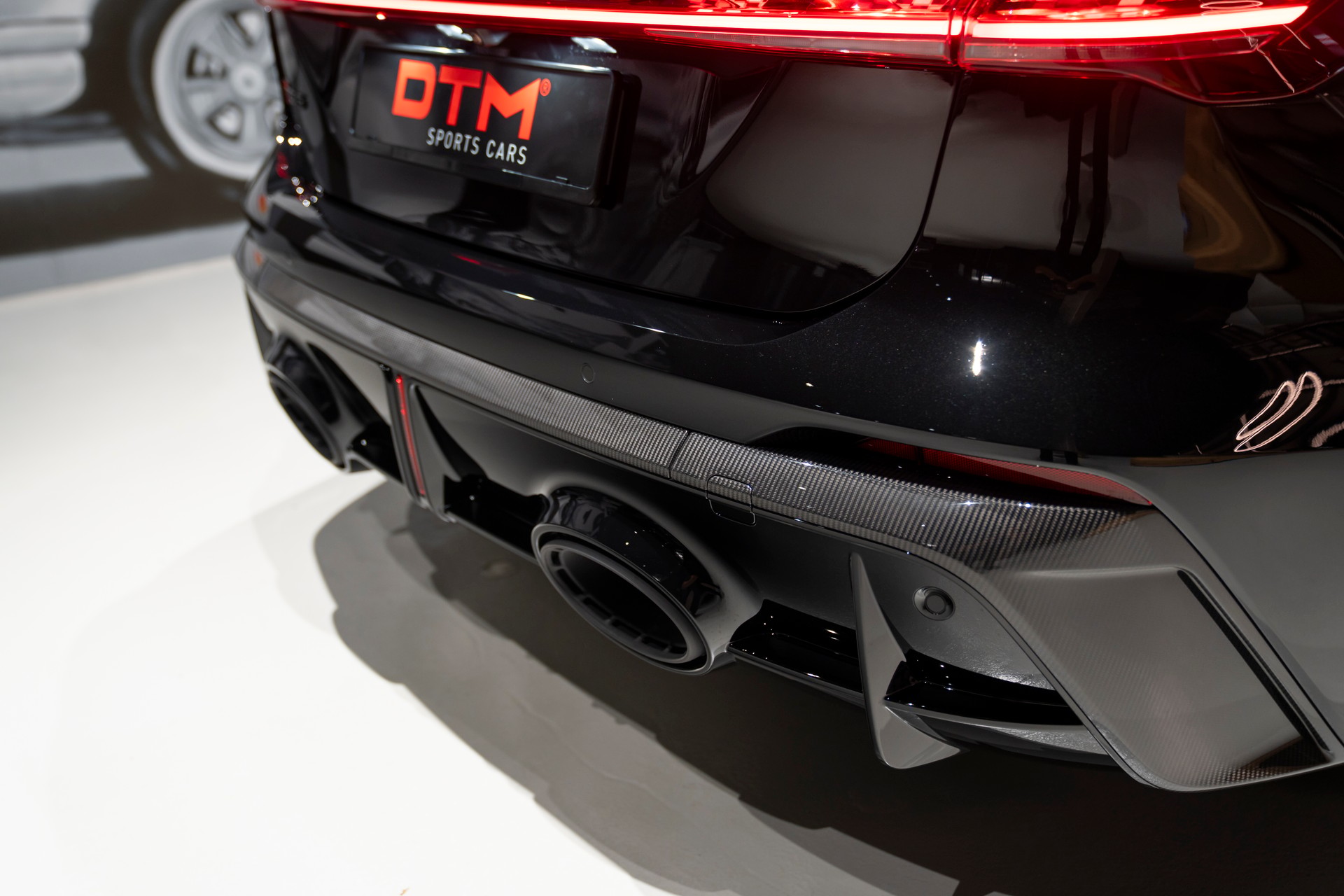 AUDI RS 5 Avant TFSI 470 kW Tiptronic quattro-image-8