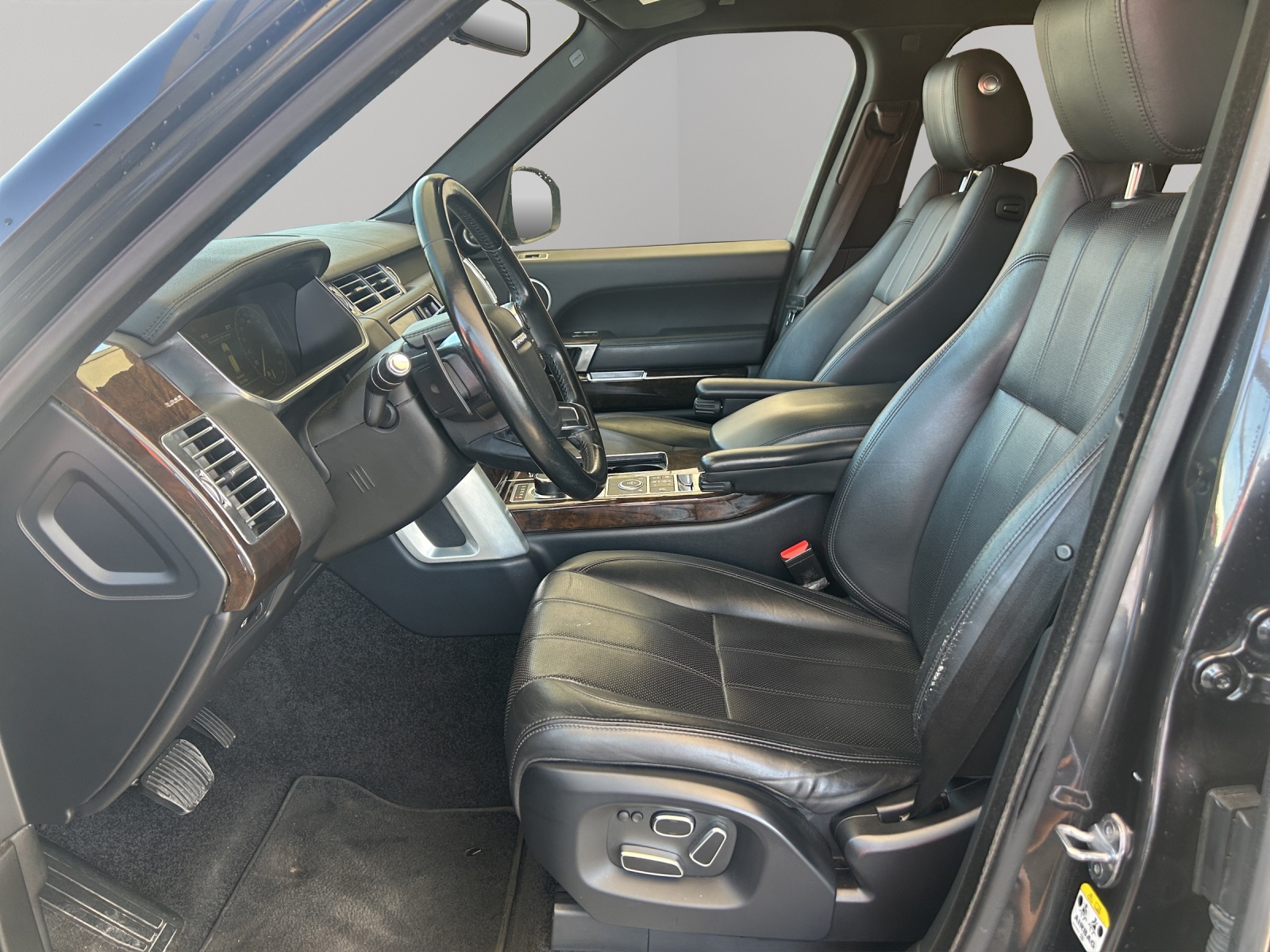 LAND ROVER Range Rover 3.0 TDV6 HSE Automatic-image-8