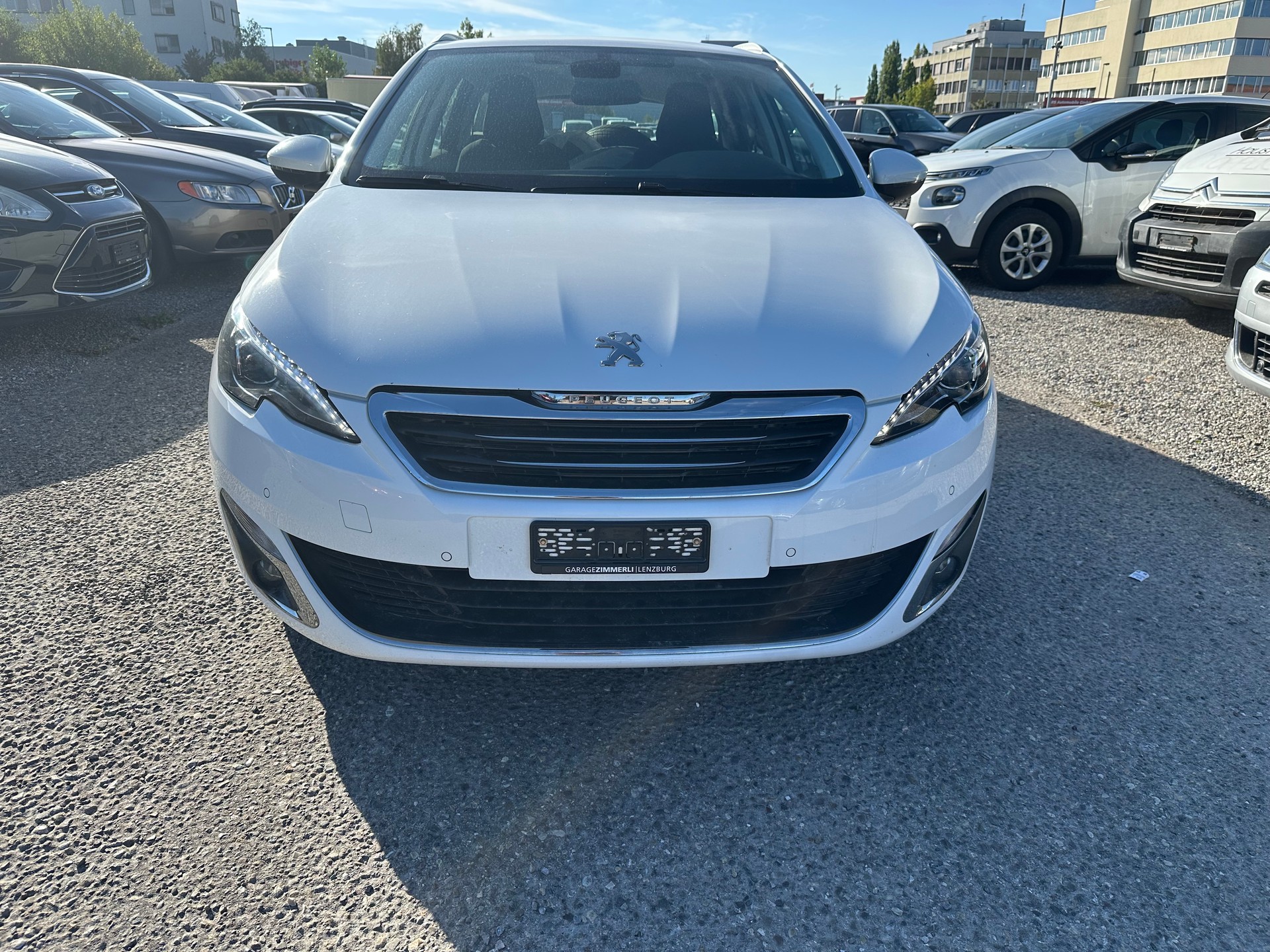 PEUGEOT 308 SW 1.2 THP Active-image-1