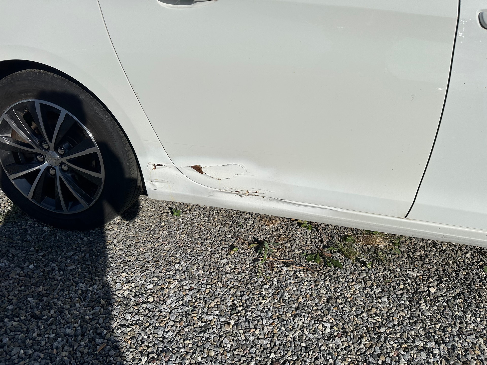 PEUGEOT 308 SW 1.2 THP Active-image-11