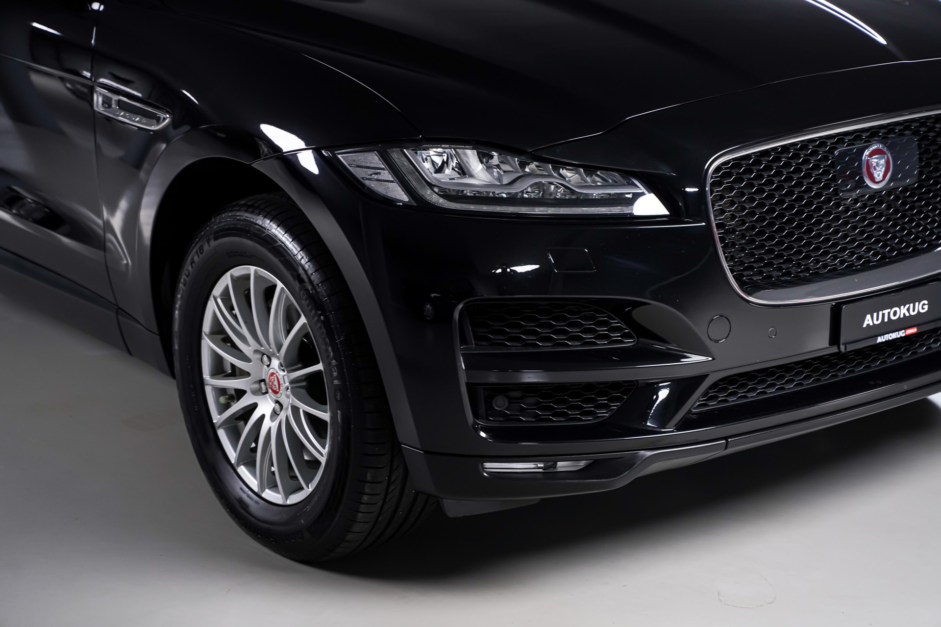 JAGUAR F-Pace 3.0 TD Prestige AWD Automatik-showroom-element-3