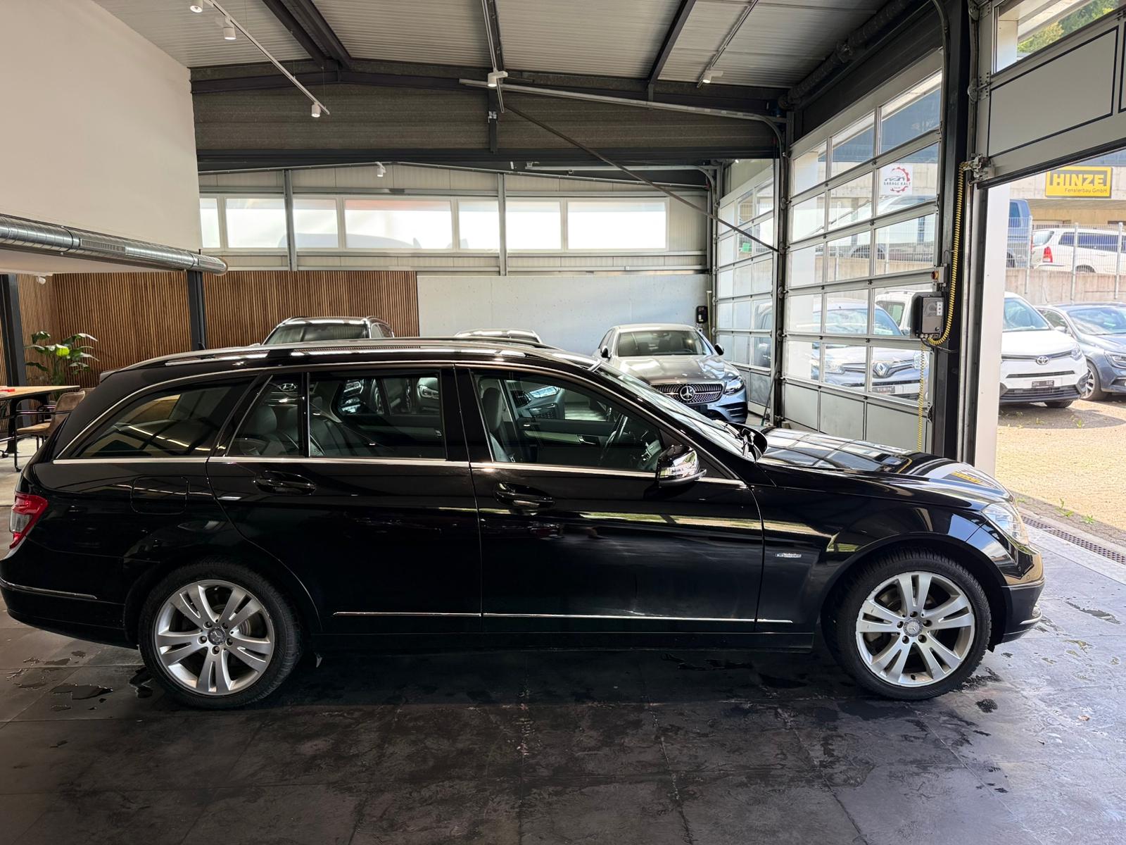 MERCEDES-BENZ C 250 CGI BlueEfficiency Avantgarde Automatic-image-5