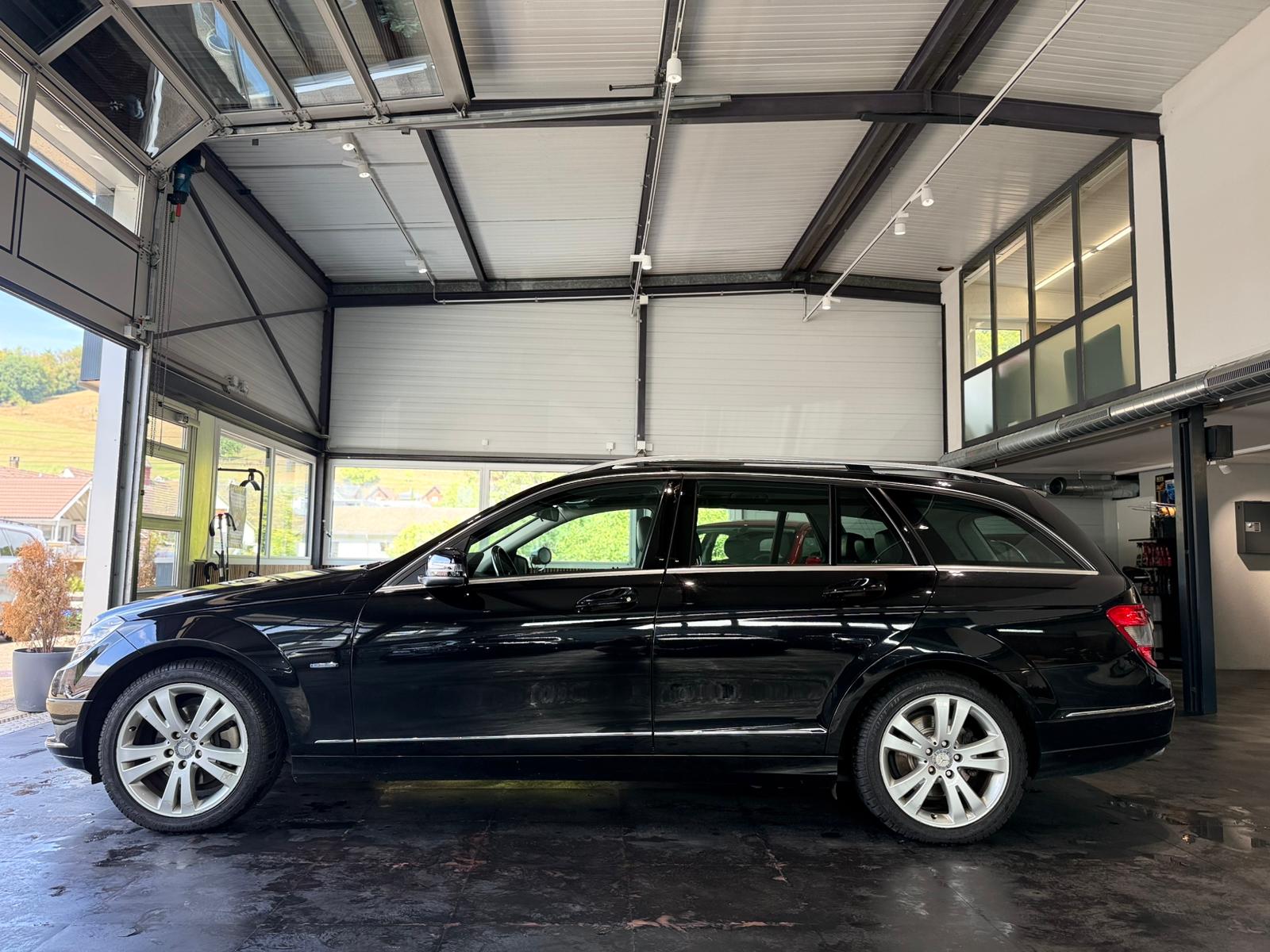 MERCEDES-BENZ C 250 CGI BlueEfficiency Avantgarde Automatic-showroom-element-1