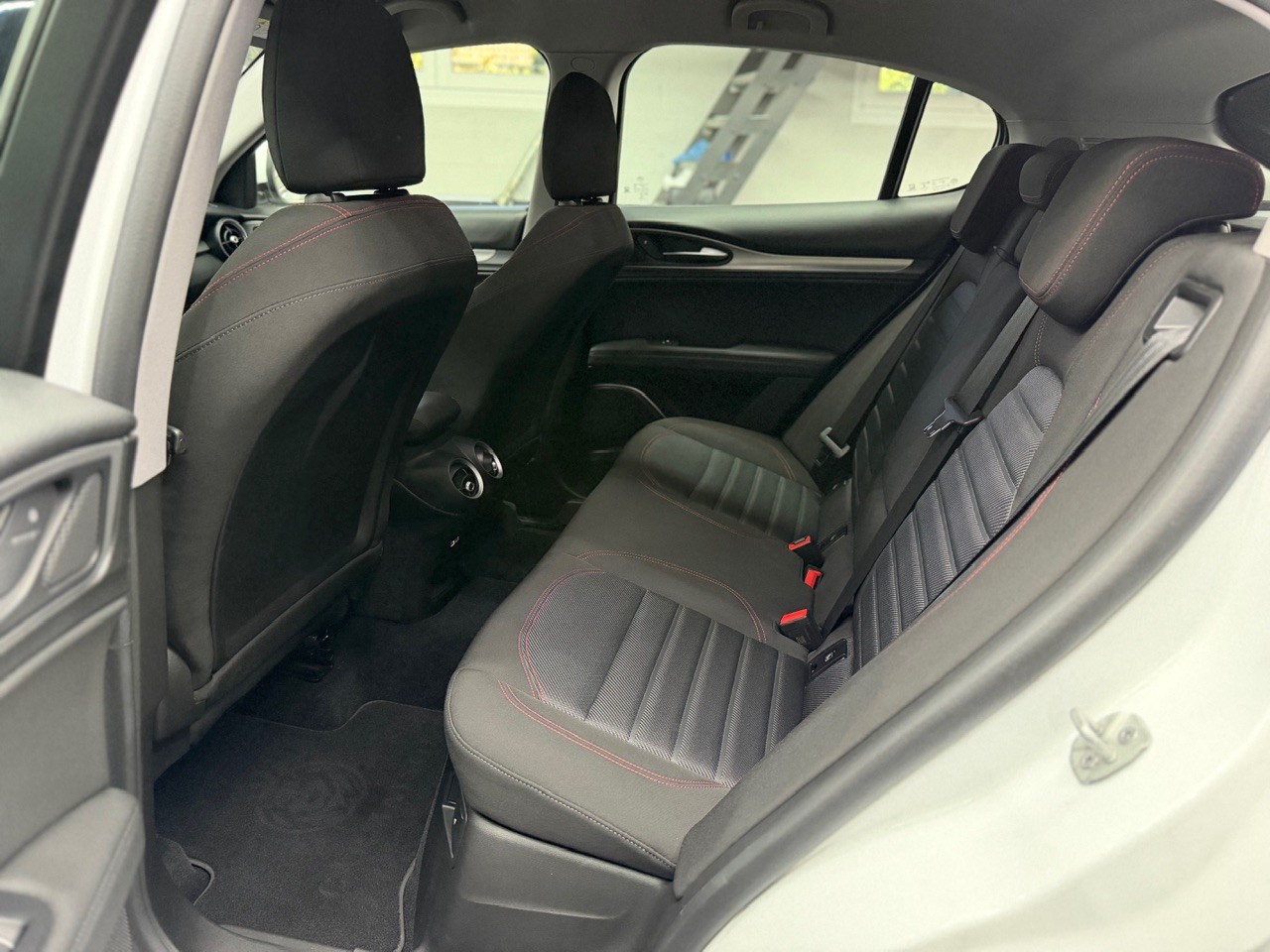 ALFA ROMEO Stelvio 2.0 Super Q4 Automatic | CH-Auto | 1. Hand | ACC Tempomat | Rückfahrkamera | Keyless | Facelift-image-17