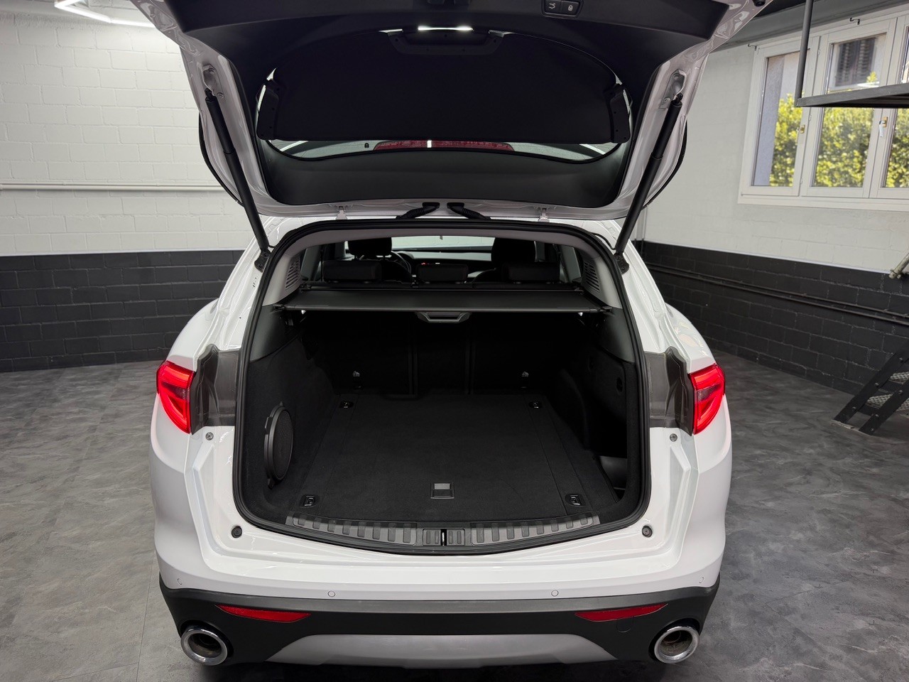 ALFA ROMEO Stelvio 2.0 Super Q4 Automatic | CH-Auto | 1. Hand | ACC Tempomat | Rückfahrkamera | Keyless | Facelift-image-21